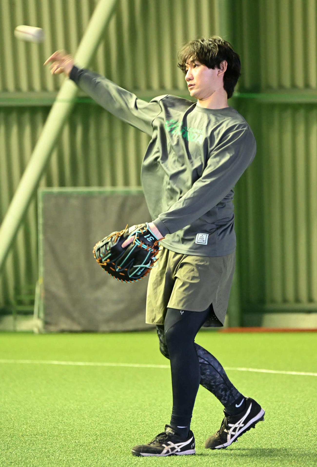 タマホームスタジアム筑後でトレーニングを行うソフトバンク正木（撮影・林敢治）