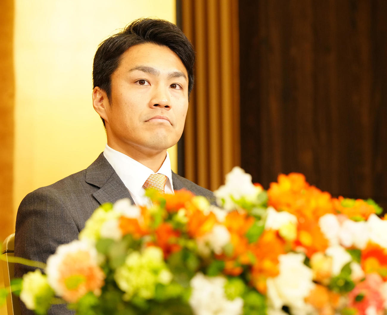 巨人入団会見に臨む則本（撮影・江口和貴）