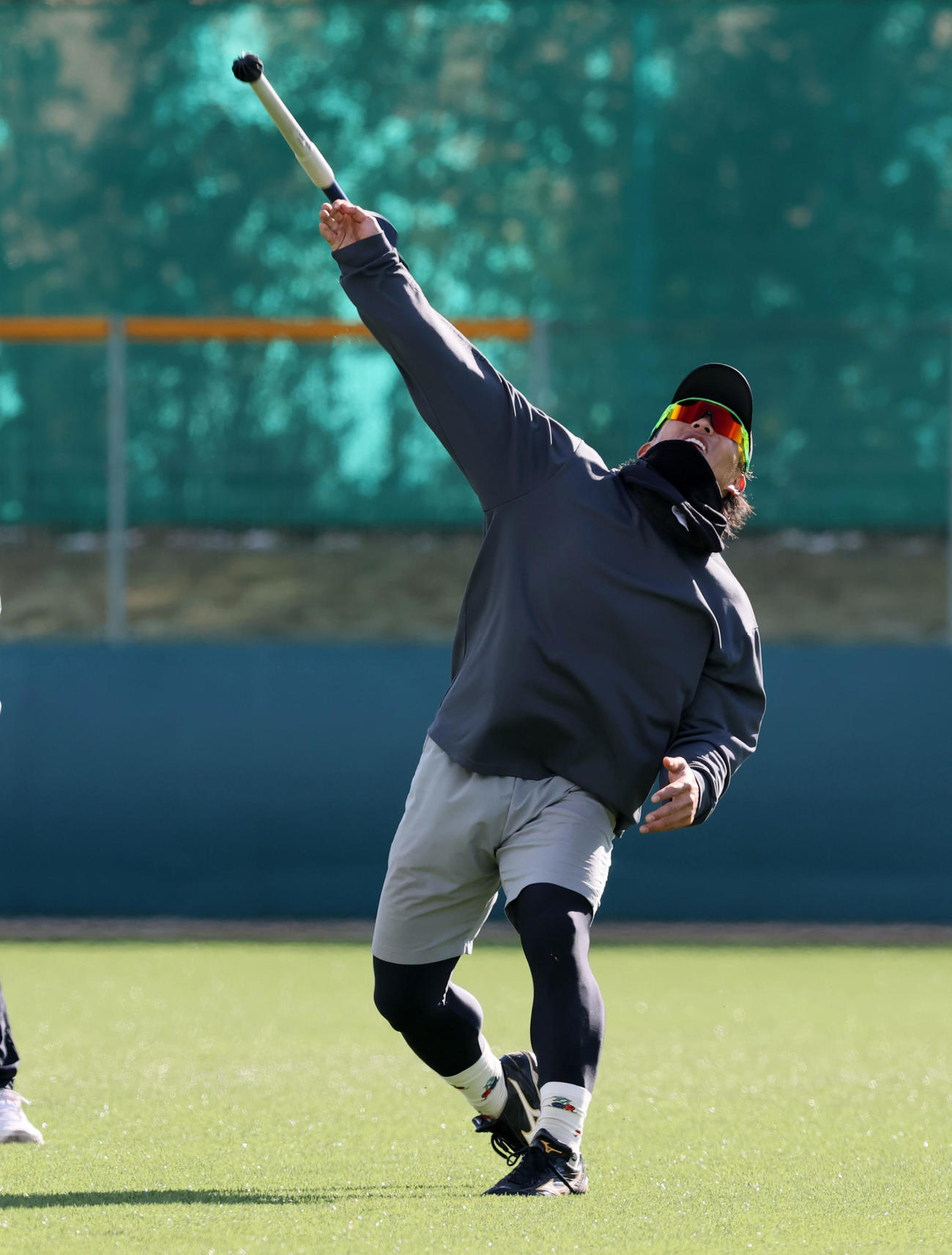 ソフトバンク野村はやり投げトレーニングを行う（撮影・加藤哉）