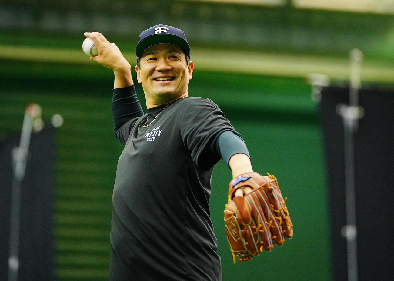 自主トレに臨む巨人田中将（撮影・垰建太）