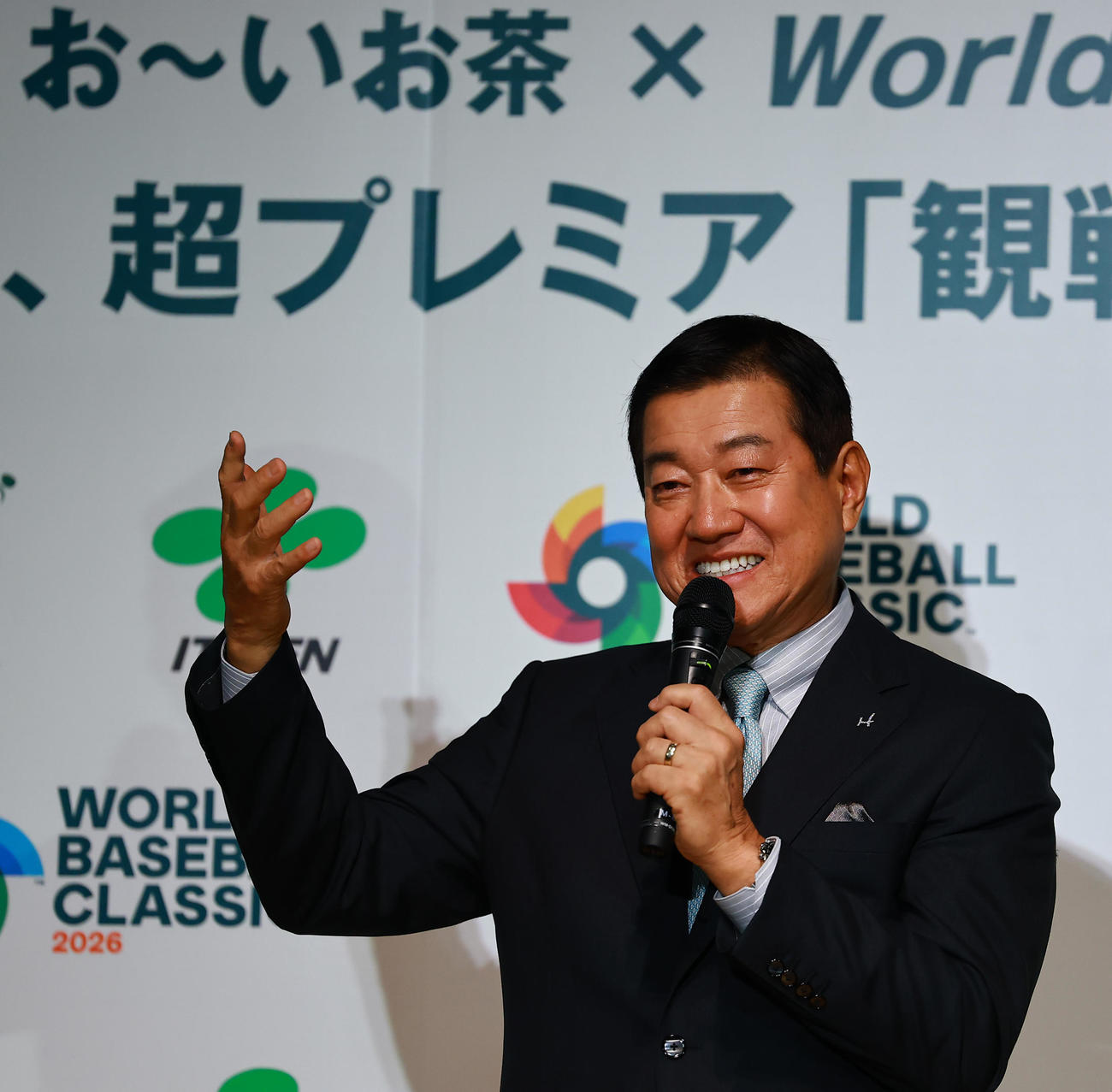 「お～いお茶×World Baseball Classic　新プロジェクト発表会」に登場した原氏（撮影・野上伸悟）