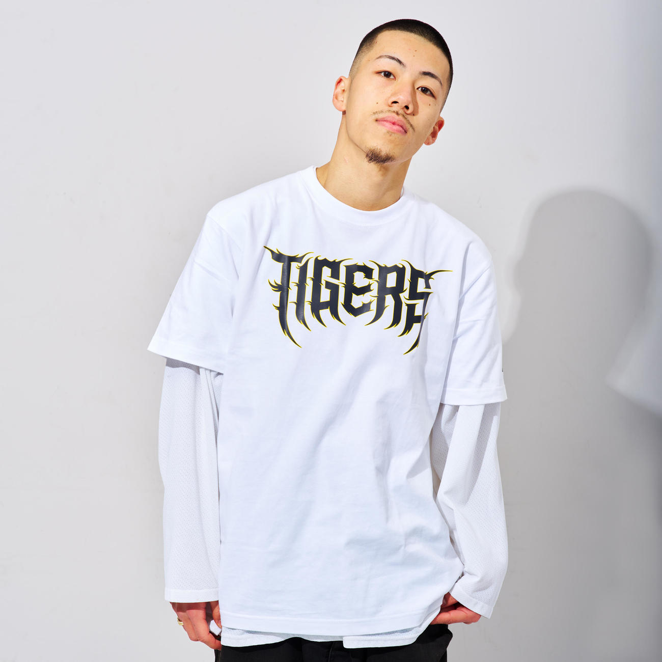 「ウル虎の夏2026」Tシャツ（球団提供）