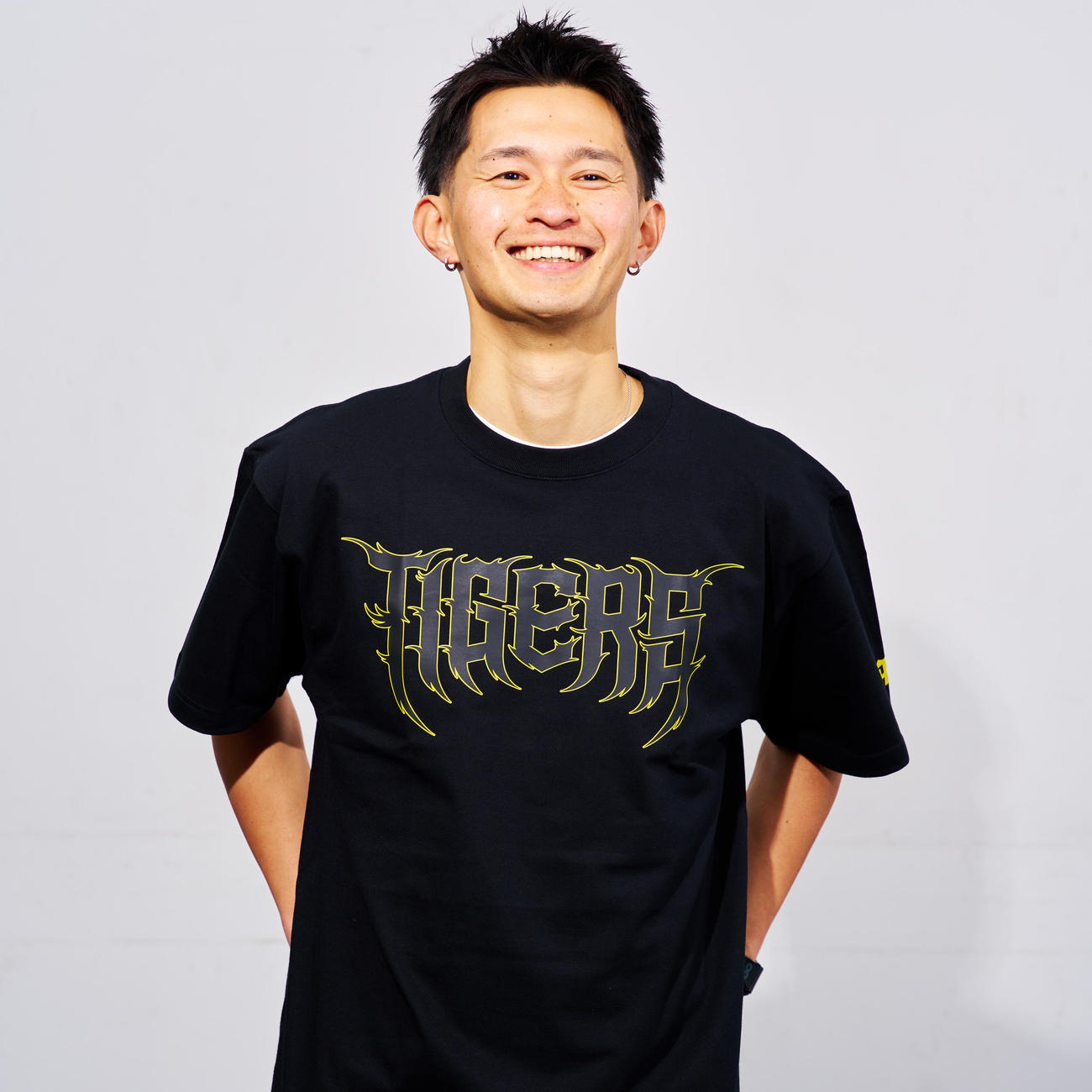 「ウル虎の夏2026」Tシャツ（球団提供）