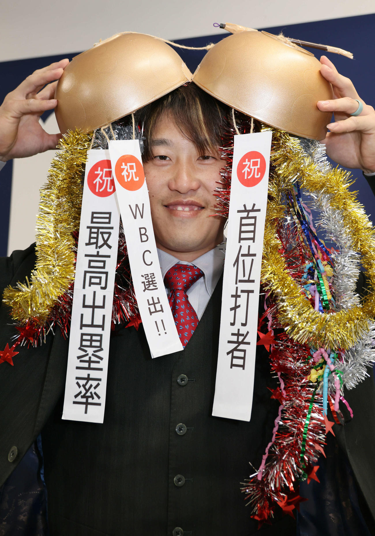契約更改後、活躍を誓う広島小園（撮影・加藤孝規）