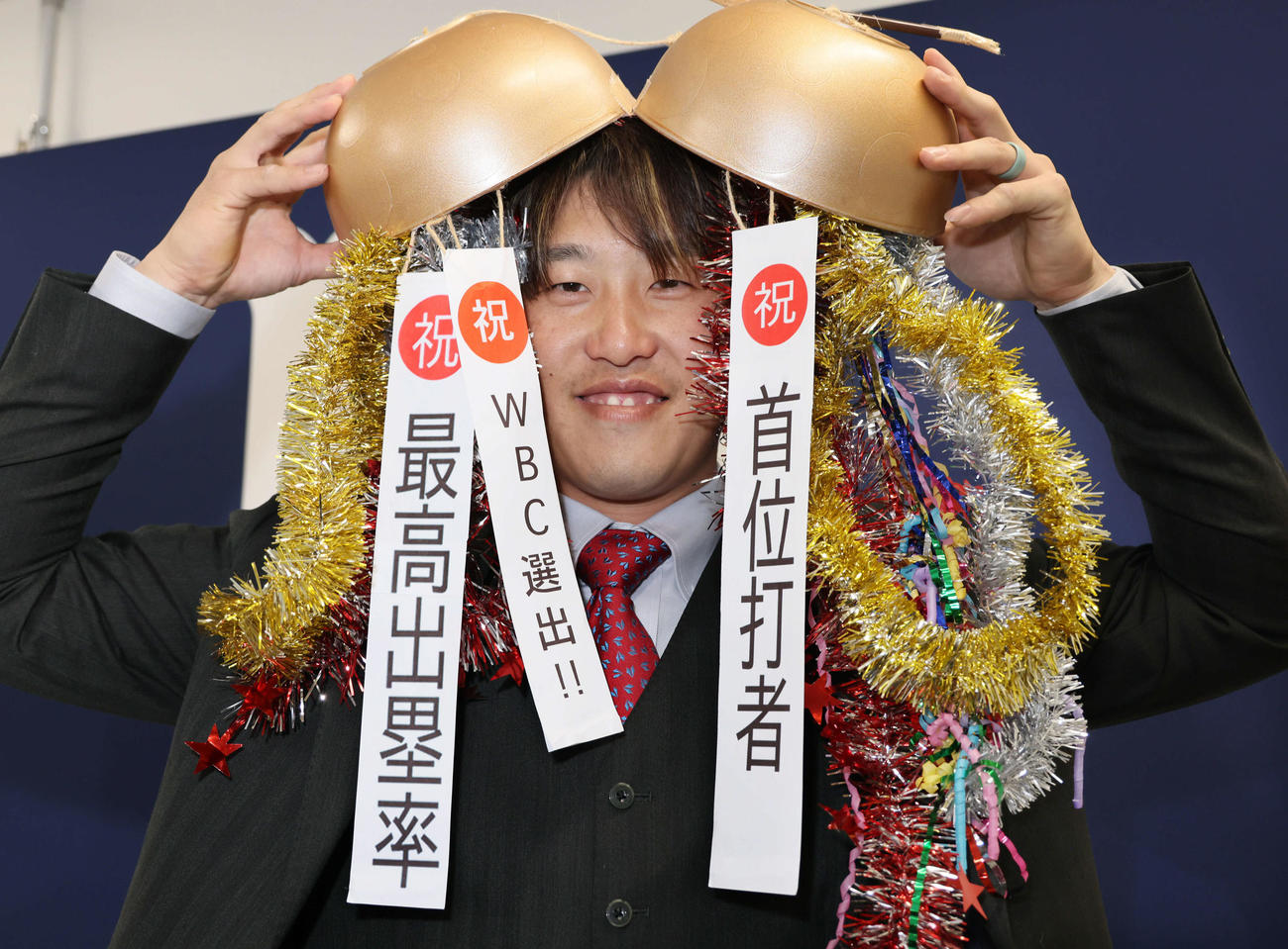 契約更改後、活躍を誓う広島小園（撮影・加藤孝規）