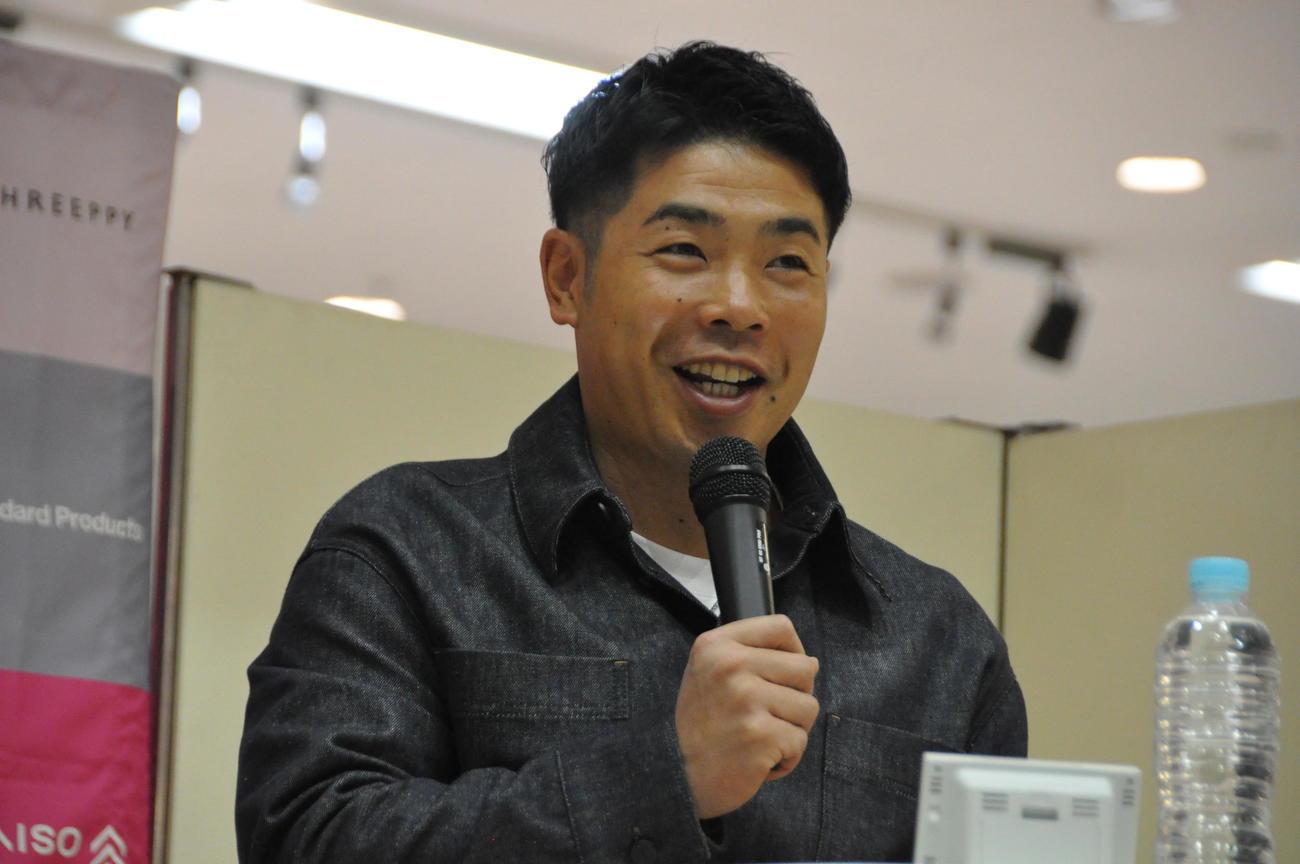 ソフトバンク近藤はトークショーを行う
