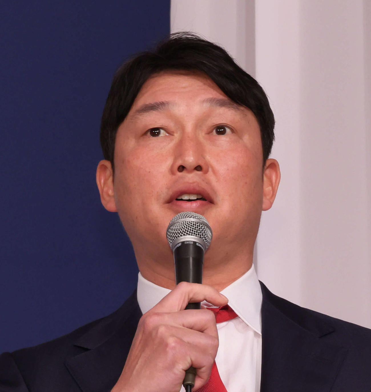 広島新井貴浩監督（2025年12月14日）