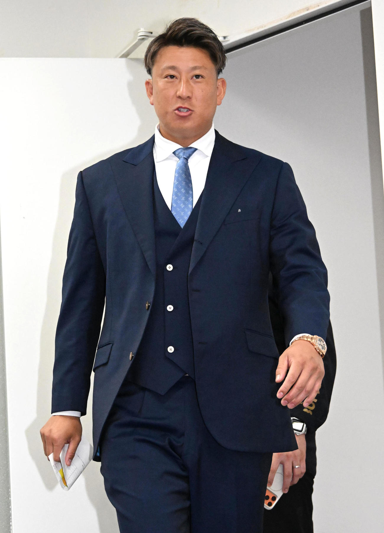 契約更改を終え会見するオリックス杉本（撮影・石井愛子）