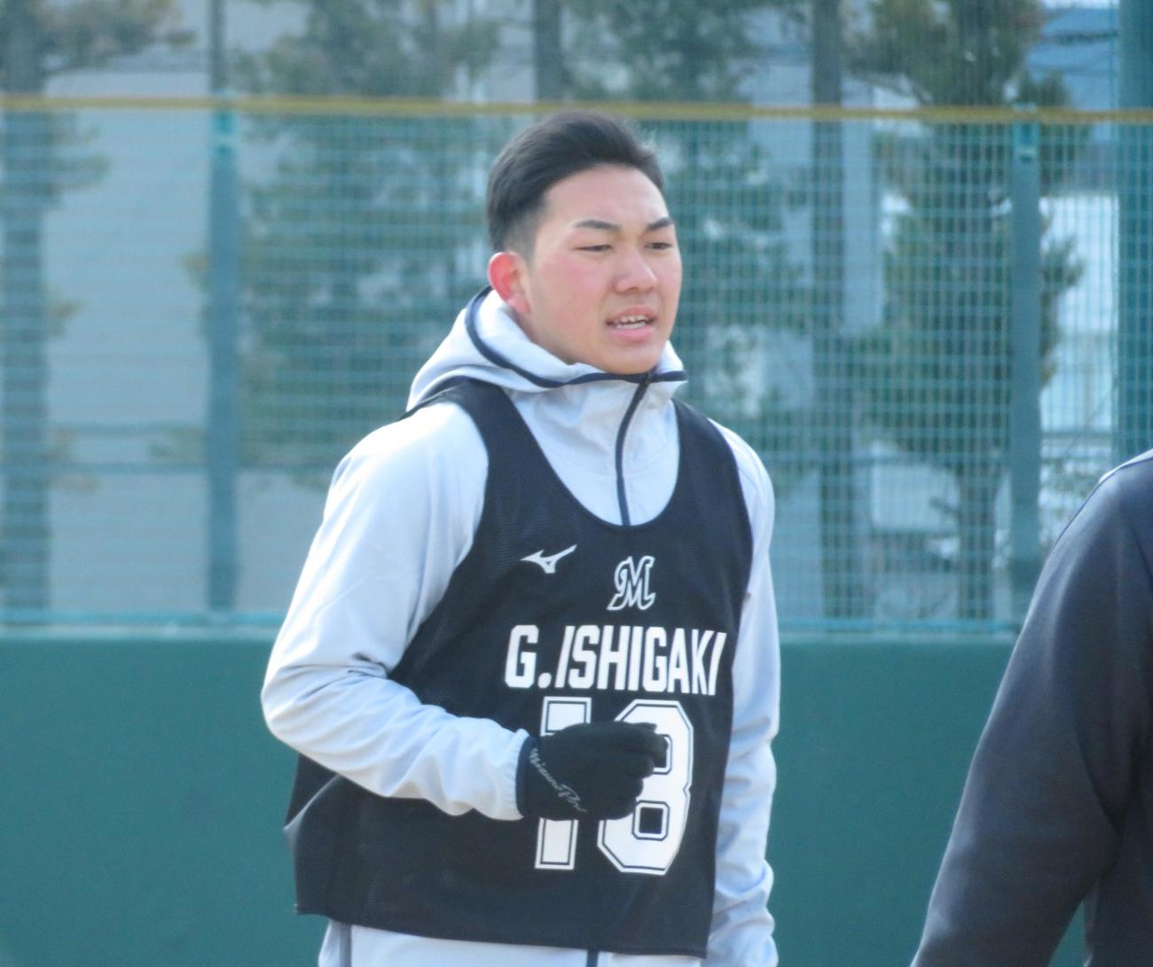 新人合同自主トレに参加した石垣元（撮影・星夏穂）