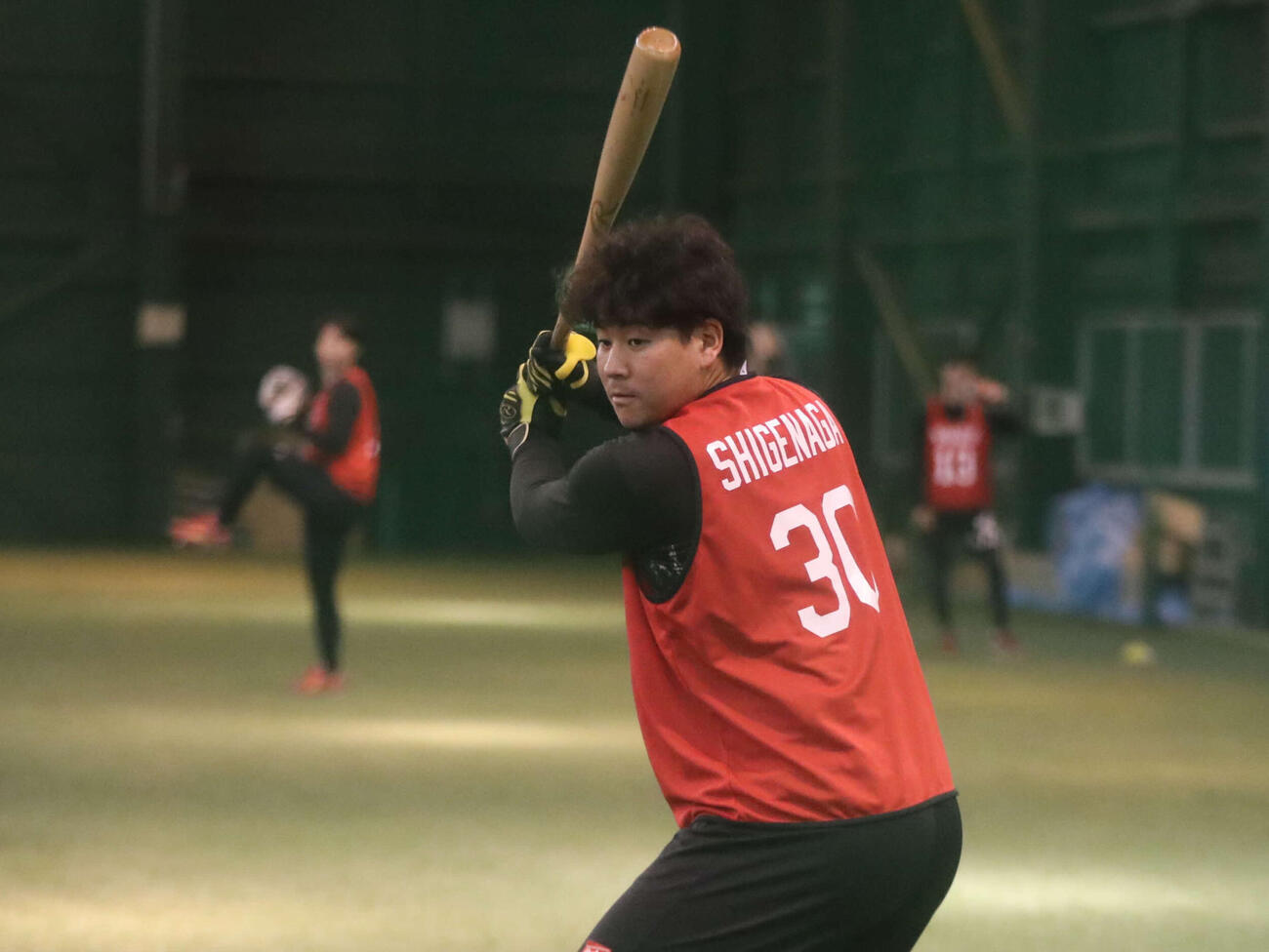 新人合同自主トレにて打撃練習をする楽天のドラフト3位繁永（撮影・高橋香奈）