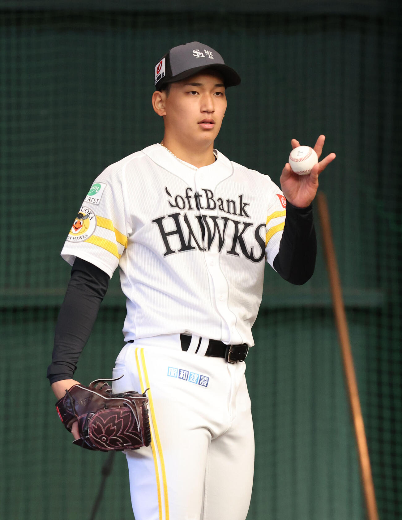 ブルペンに入ったソフトバンク前田悠（撮影・梅根麻紀）