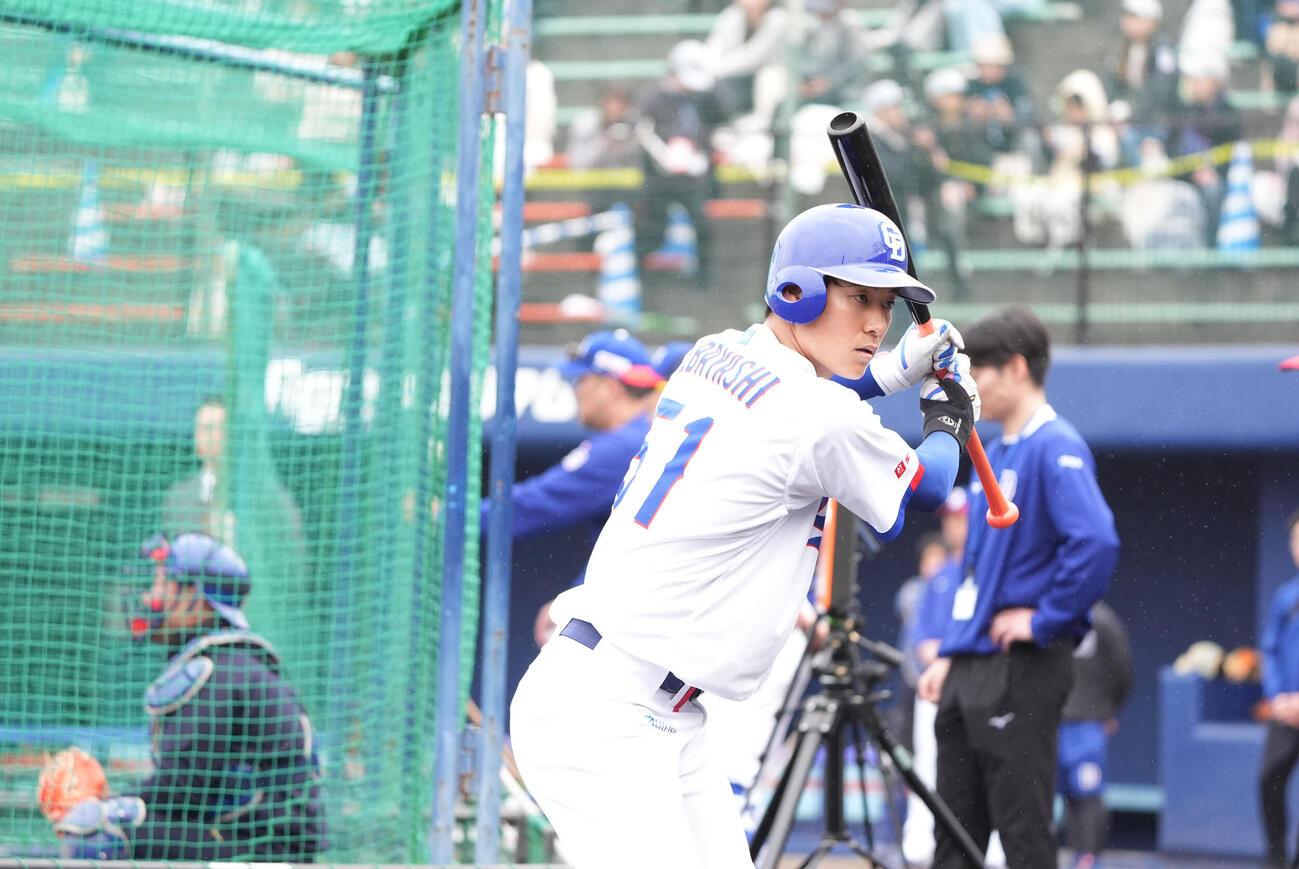 鋭いまなざしで打撃練習に臨む上林誠知（撮影・ドアラ）