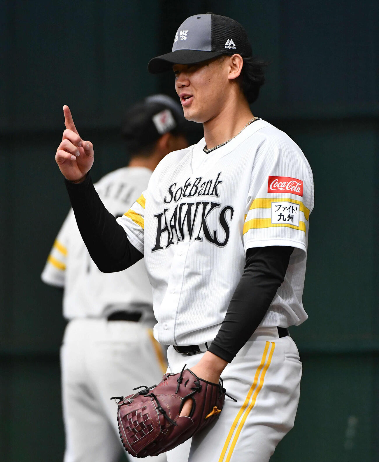 ブルペン入りしたソフトバンク稲川（撮影・岩下翔太）
