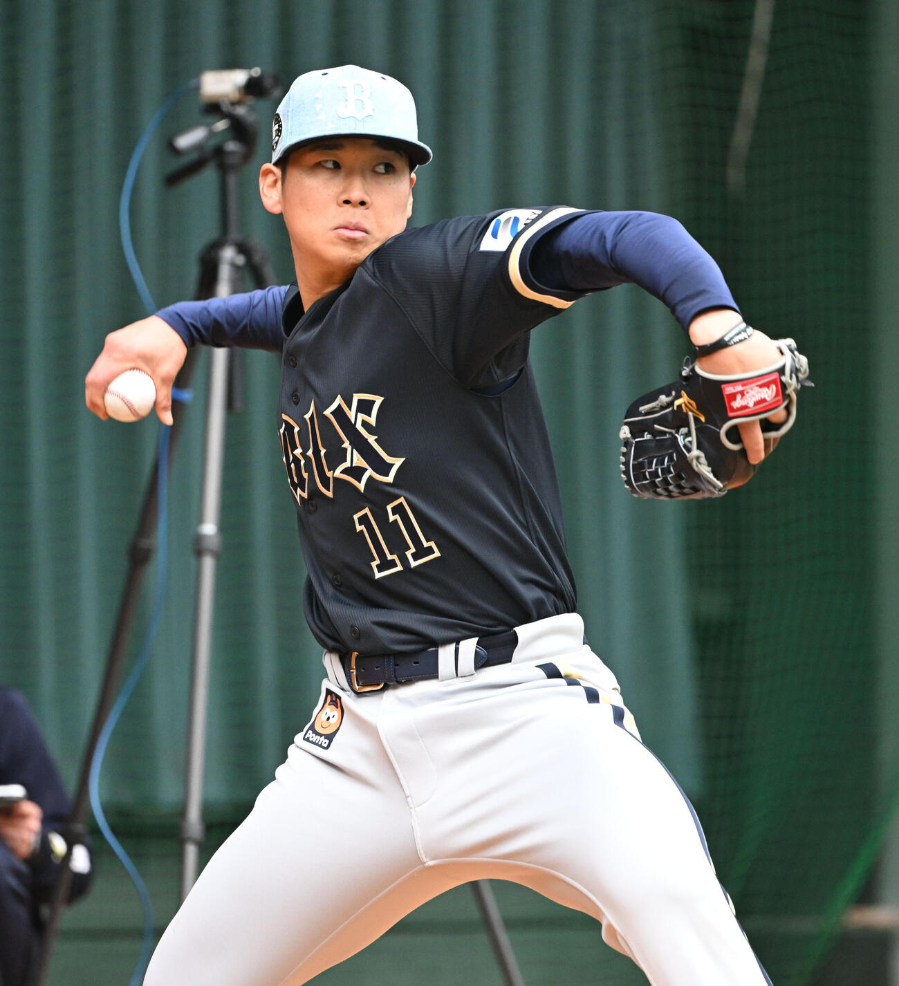 今キャンプ、2度目のブルペンに入るオリックス山下（撮影・和賀正仁）