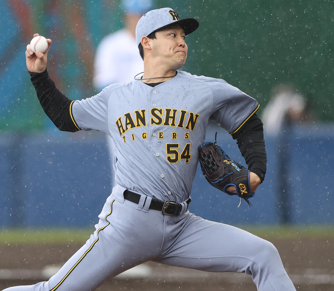 練習試合・日本ハム対阪神　9回裏、力投する阪神木下（撮影・上山淳一）