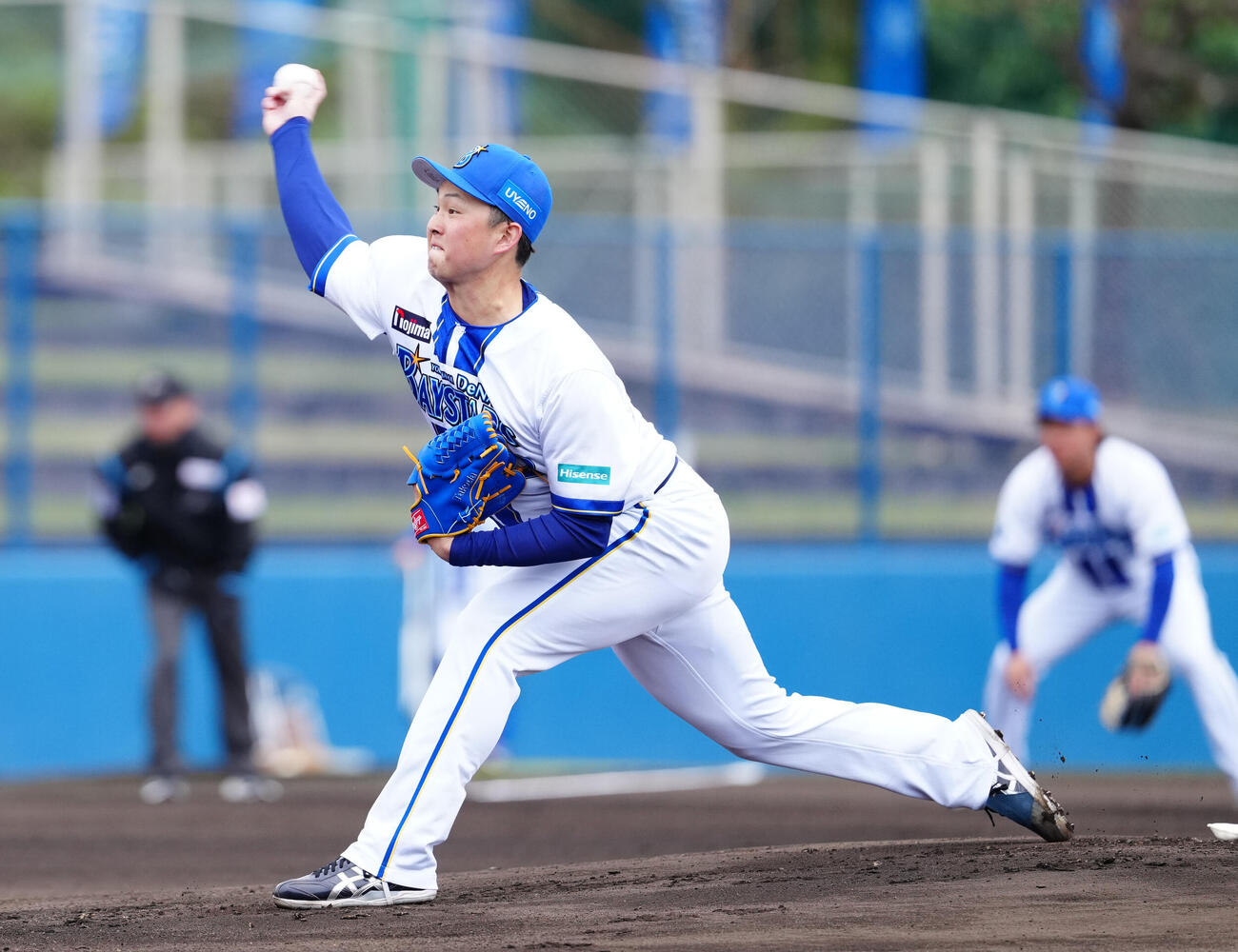 青白戦で先発し力投するDeNA竹田（撮影・鈴木みどり）