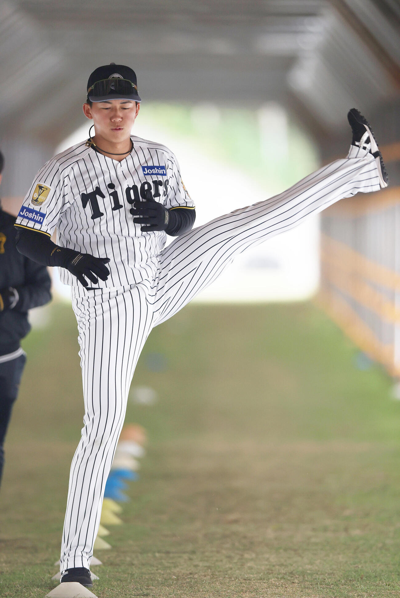 めんそー路でトレーニングする阪神立石（撮影・上山淳一）