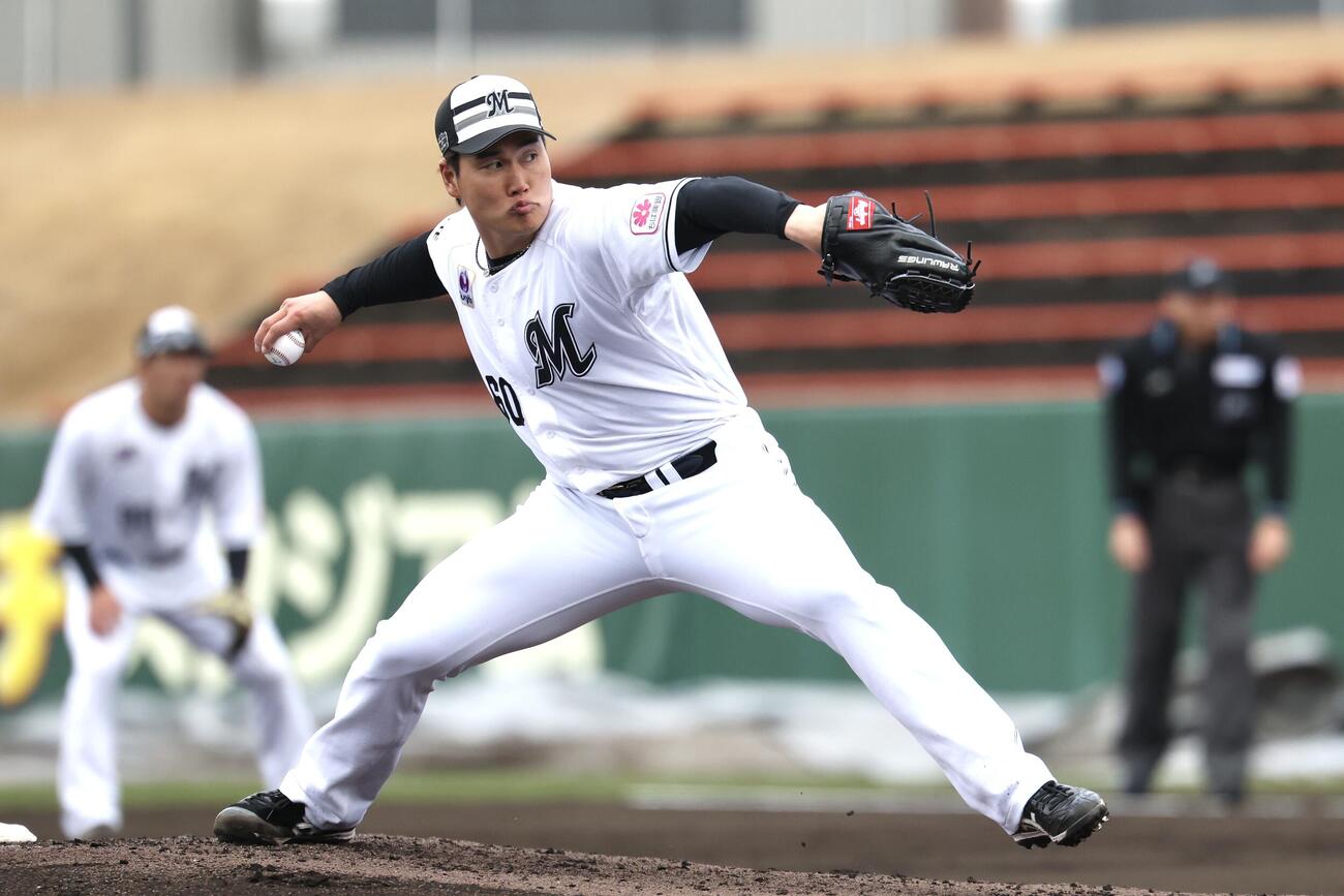 ライブBPで登板するロッテ大聖（撮影・宮地輝）