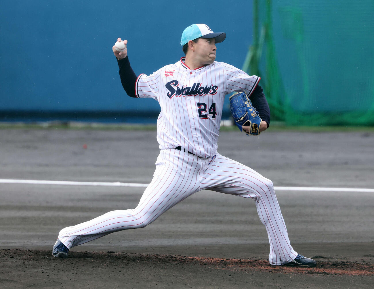 ライブBPに登板したヤクルト星（撮影・鈴木正人）　