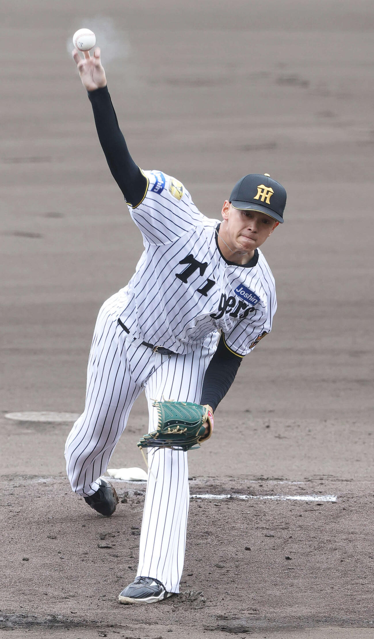 阪神紅白戦　白組先発の能登（撮影・上山淳一）