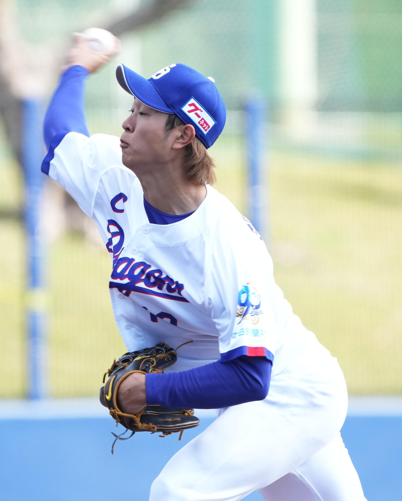 練習試合中日対ヤクルト　4回表、中日2番手で登板する高橋宏（撮影・森本幸一）
