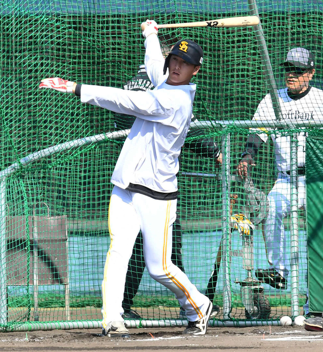 フリー打撃を行うソフトバンク秋広（撮影・岩下翔太）