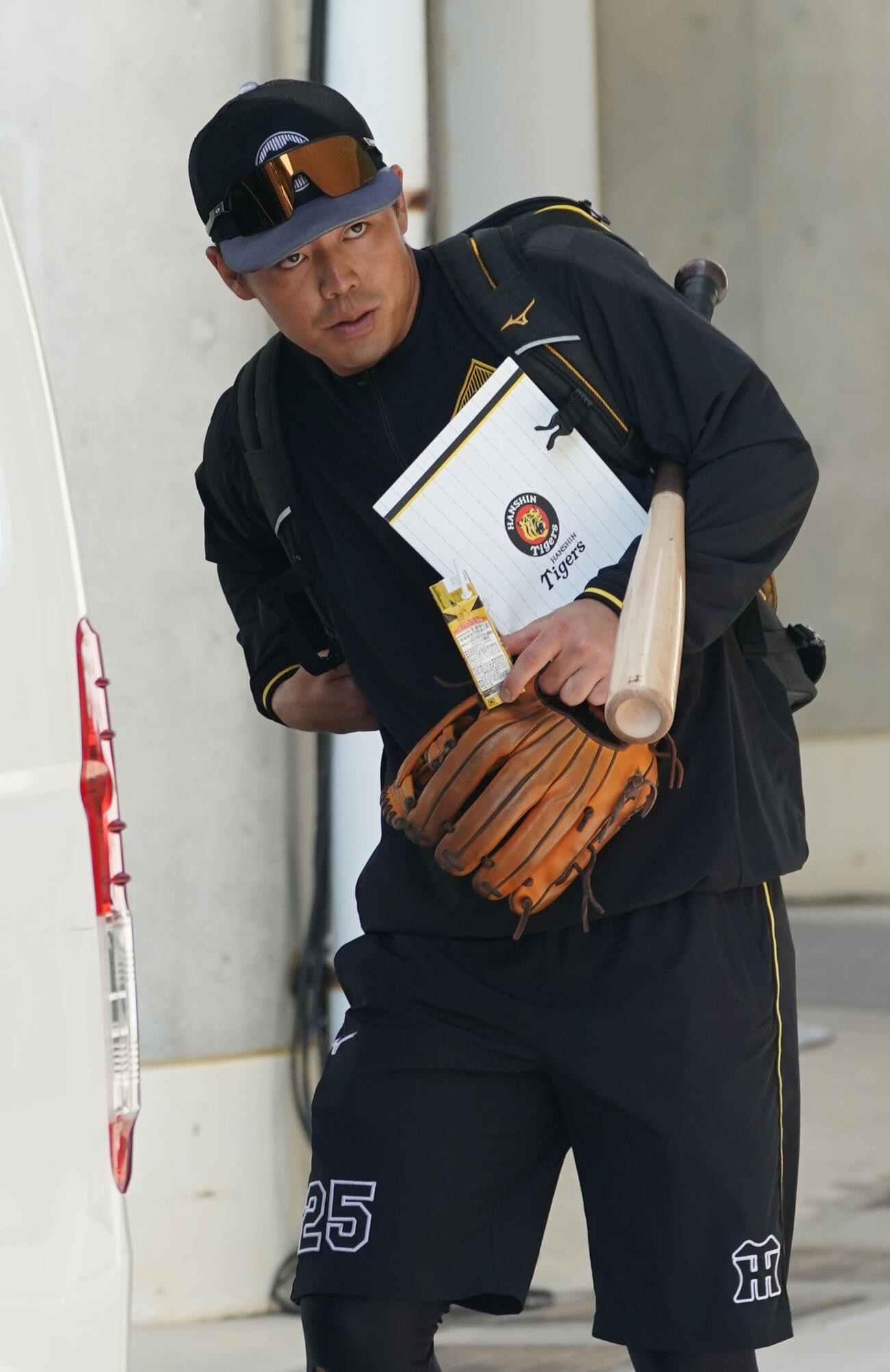 練習を終え引き揚げる谷端（撮影・森本幸一）
