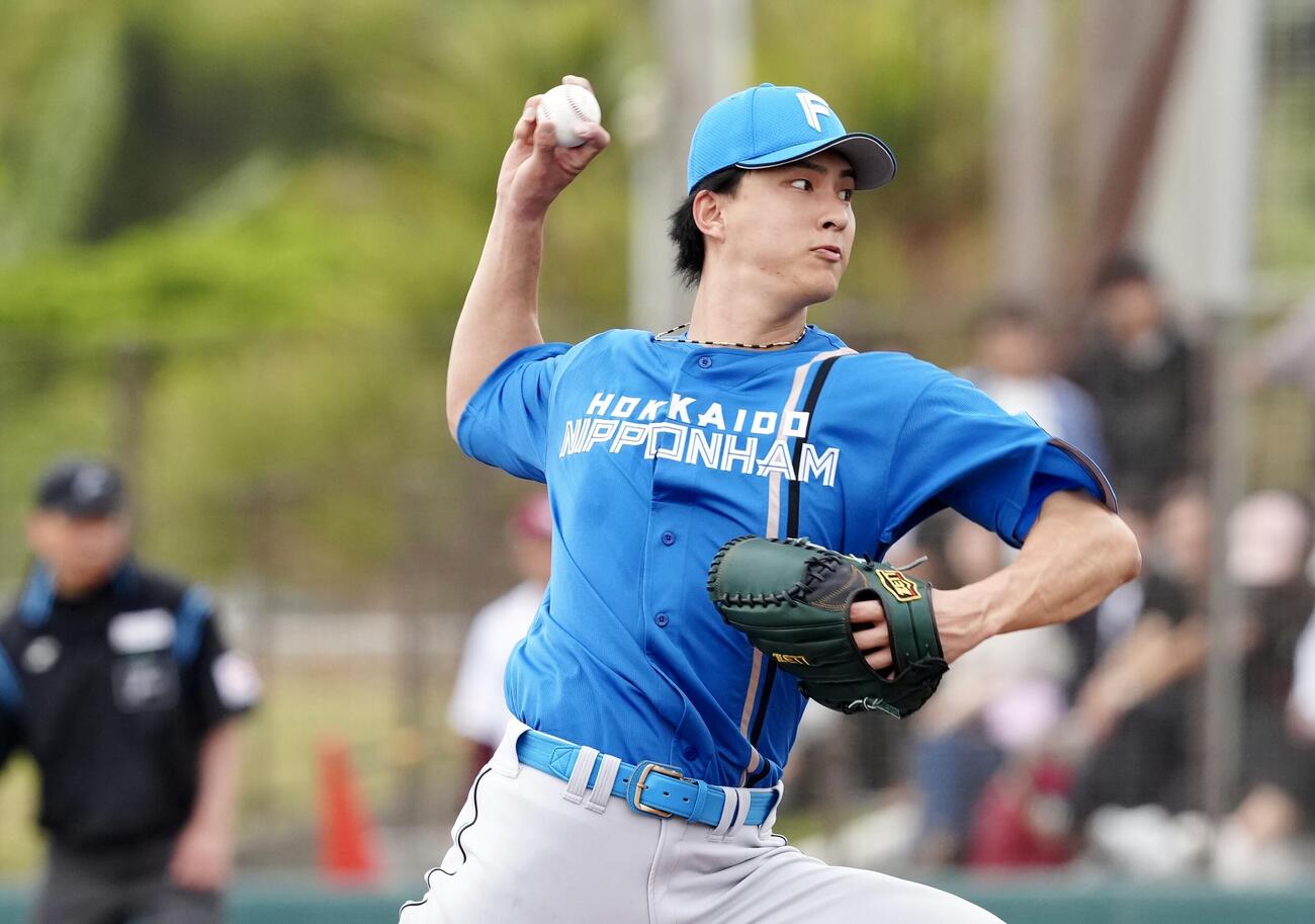楽天対日本ハム　日本ハム先発の達（撮影・江口和貴）