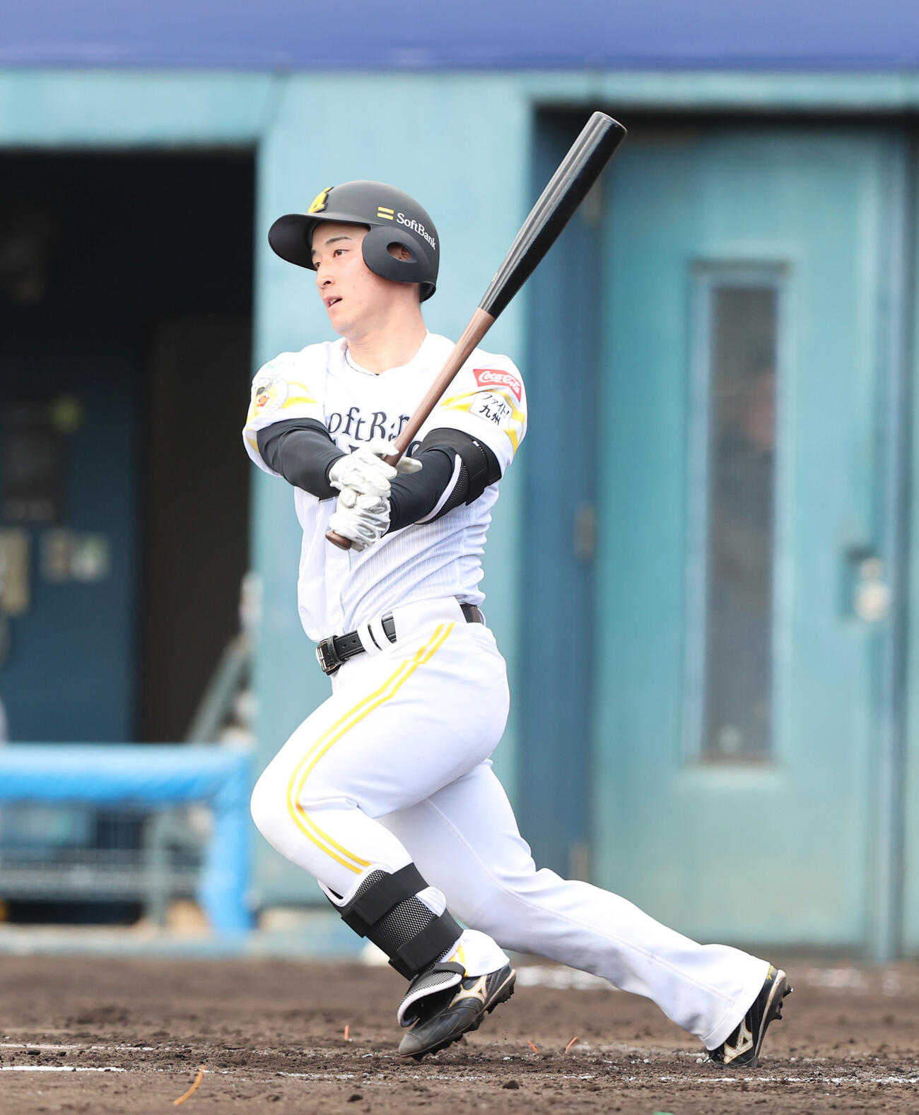 紅白戦　2回裏白無死一塁、藤田は左前打を放つ（撮影・梅根麻紀）