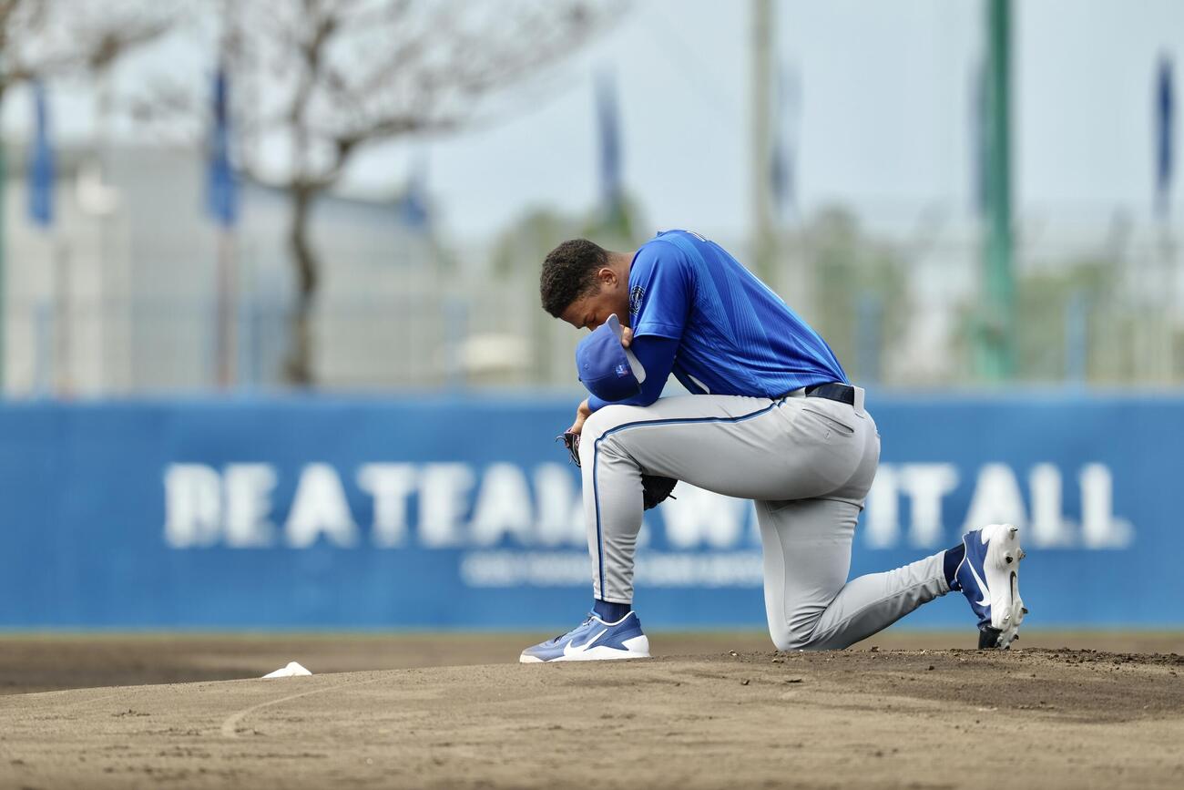打撃投手でマウンドに上がるDeNAデュプランティエ（撮影・河田真司）