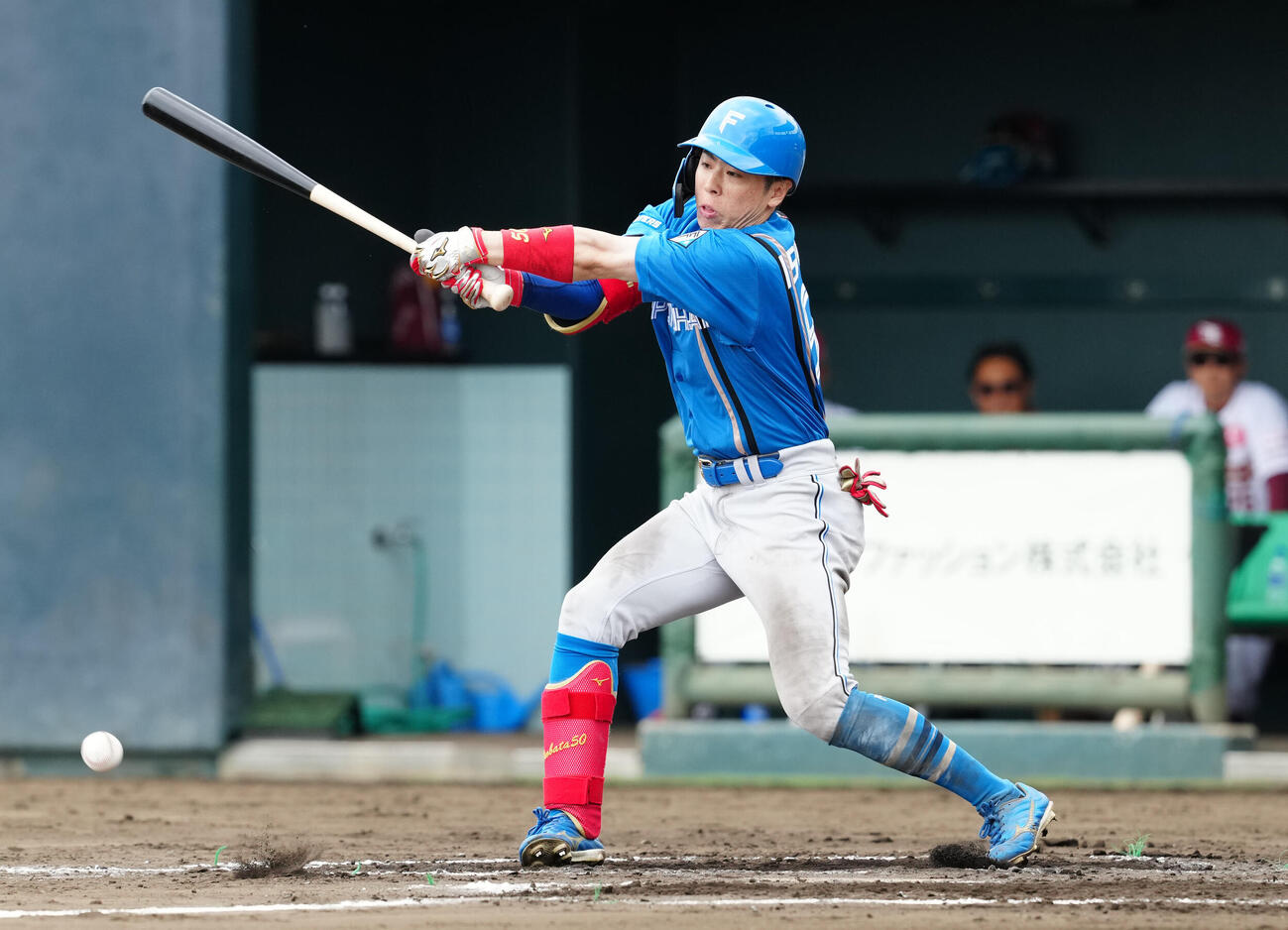 楽天対日本ハム　3回表日本ハム1死三塁、五十幡の一ゴロの間に走者進藤が生還する（撮影・江口和貴）