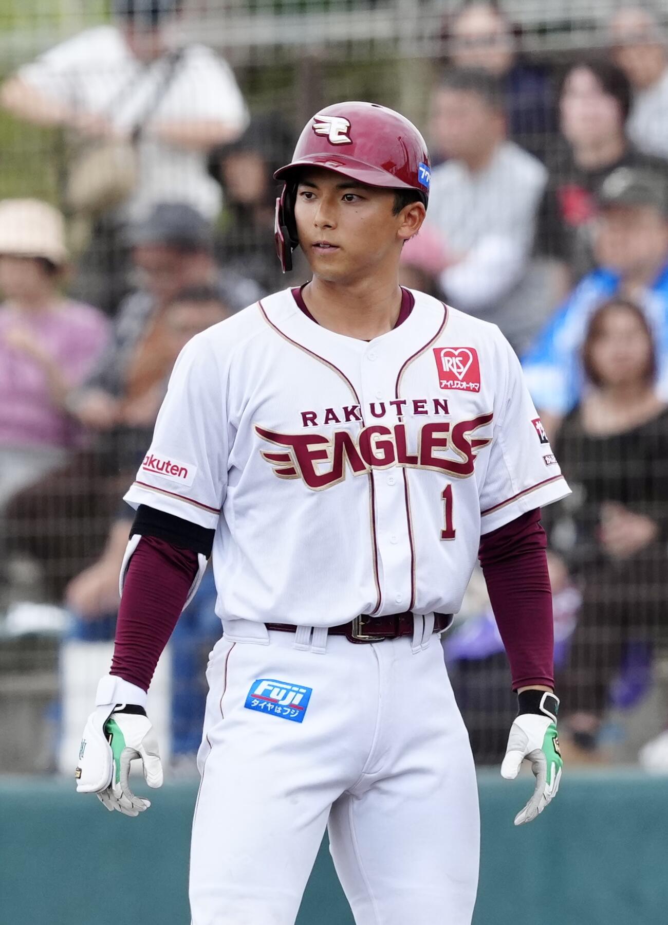 楽天対日本ハム　5回裏楽天1死満塁、2点適時打を放った宗山（撮影・江口和貴）