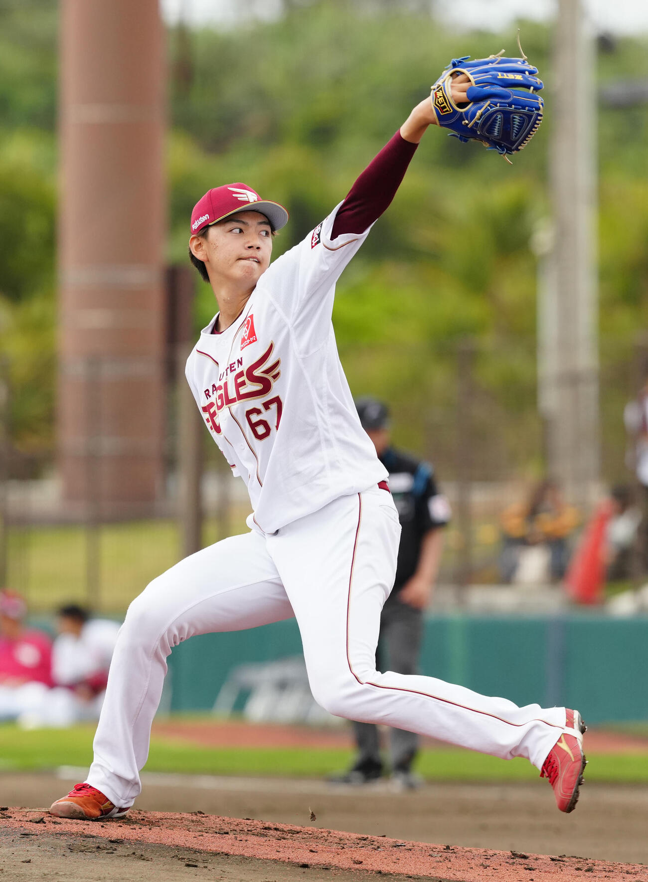 楽天対日本ハム　楽天2番手の大内（撮影・江口和貴）