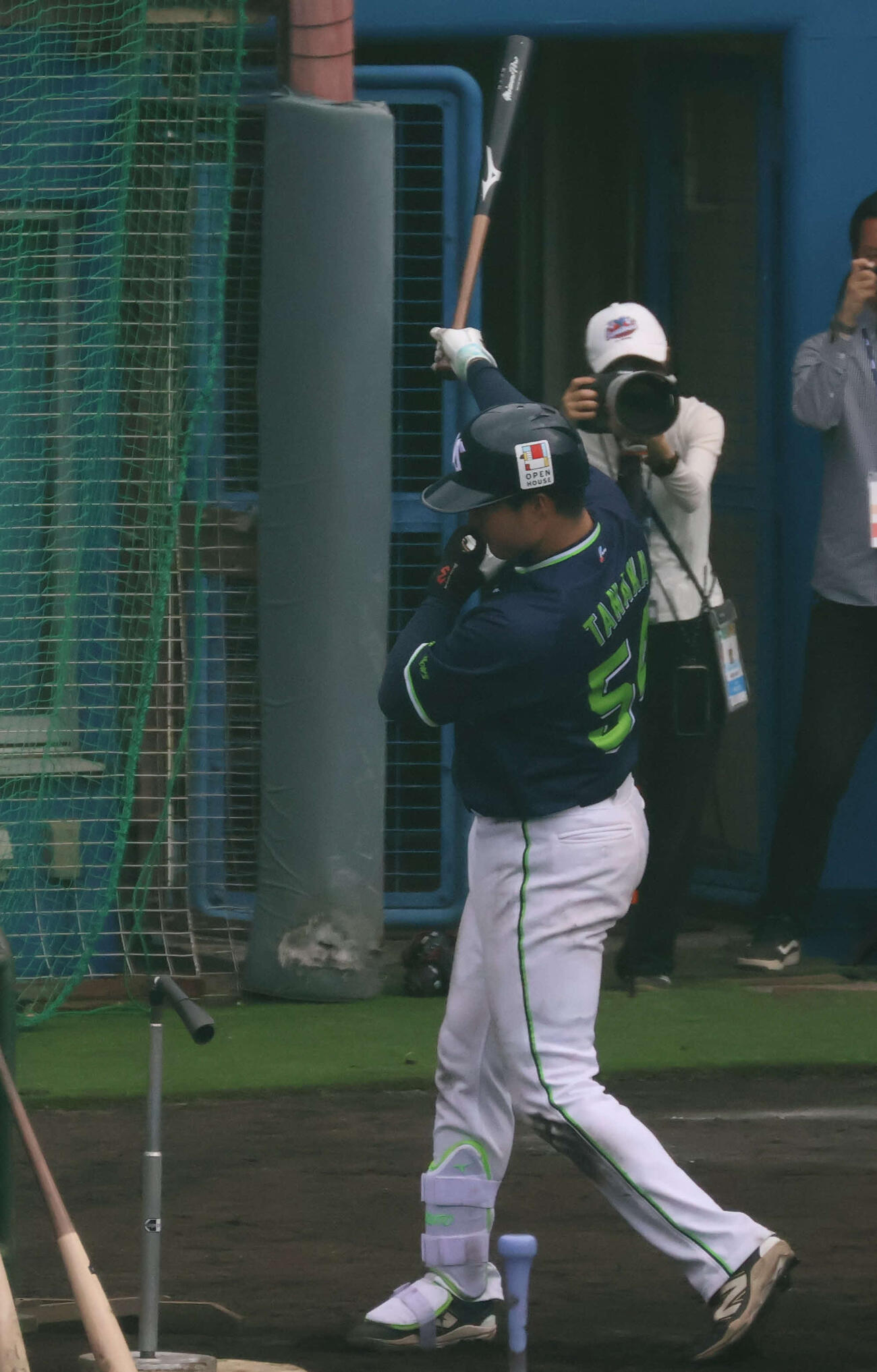 置きティー打撃を行うヤクルト田中（撮影・塚本光）