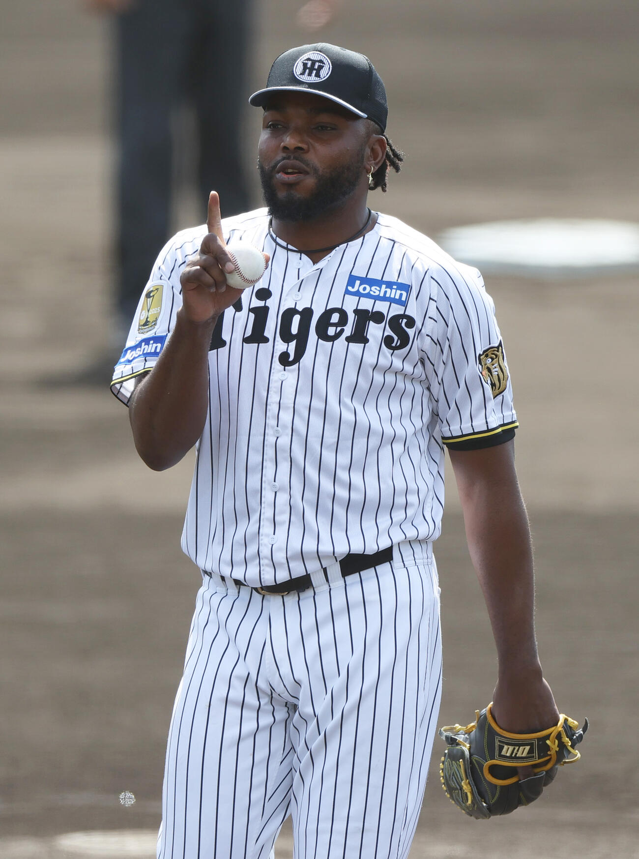 シート打撃に登板する阪神ドリス（撮影・上山淳一）