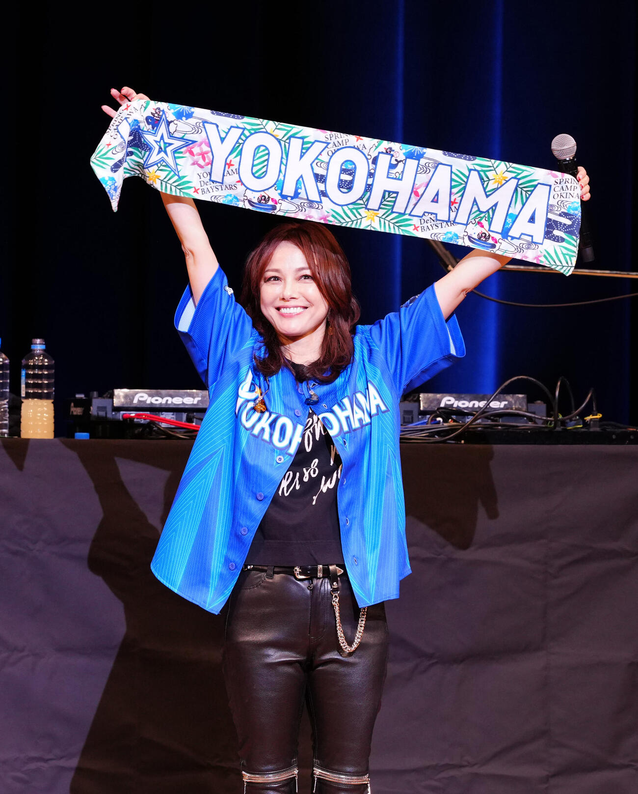 沖縄で開催されるDeNA球団イベントでライブを行った相川七瀬（撮影・江口和貴）