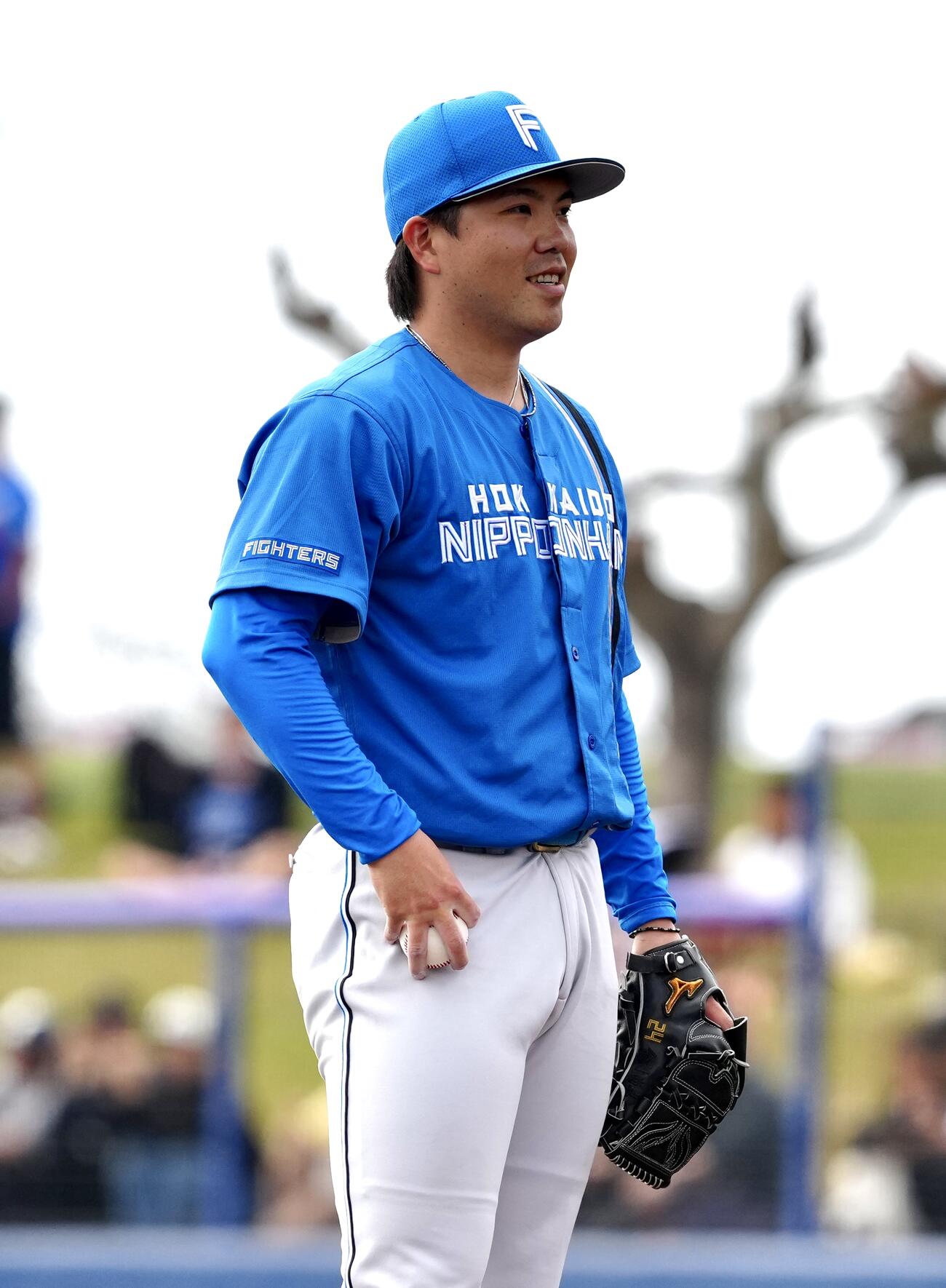 中日対日本ハム　2回裏中日1死、ボスラーに先制ソロ本塁打を浴びる金村（撮影・江口和貴）