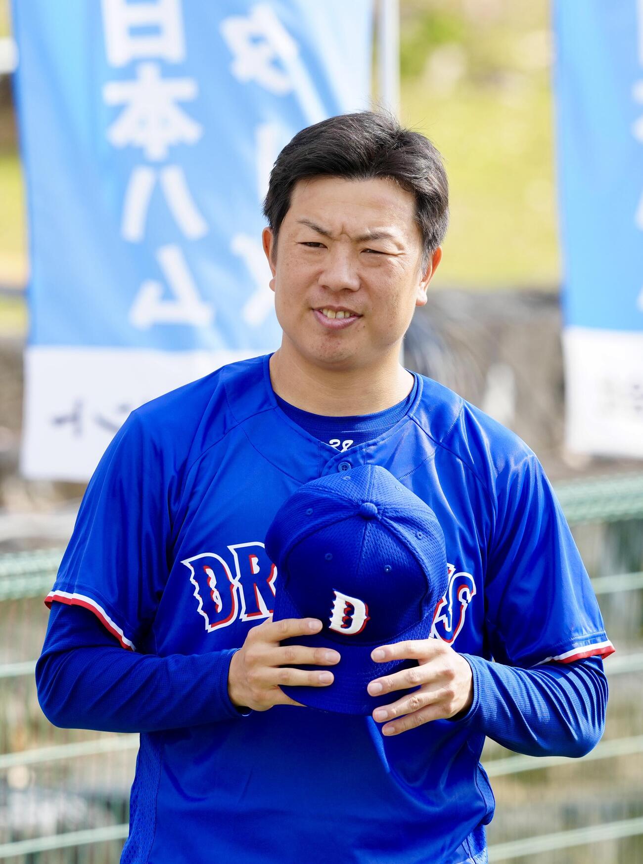 2軍練習試合　日本ハム対中日　試合前練習に臨む中日松葉（撮影・江口和貴）