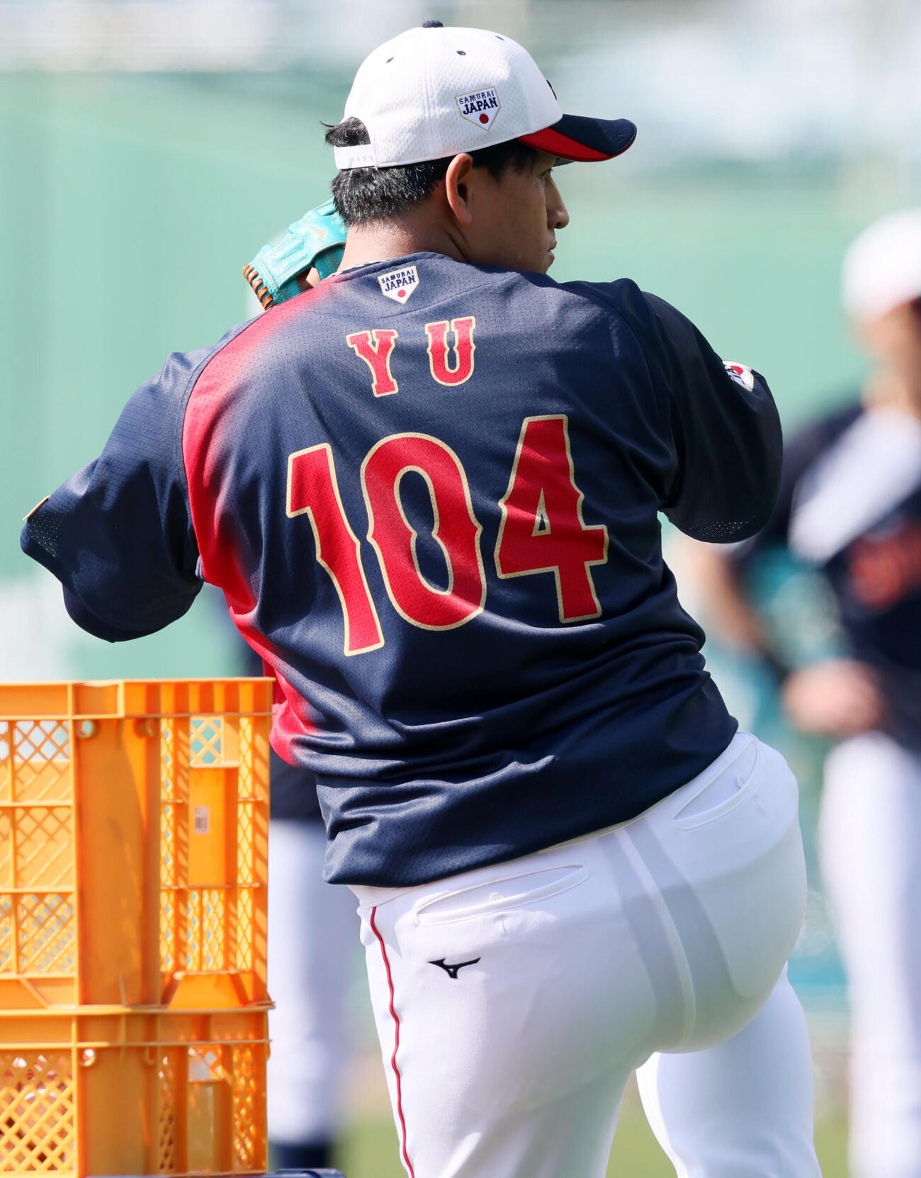 打撃投手の余聖傑さん（撮影・加藤哉）