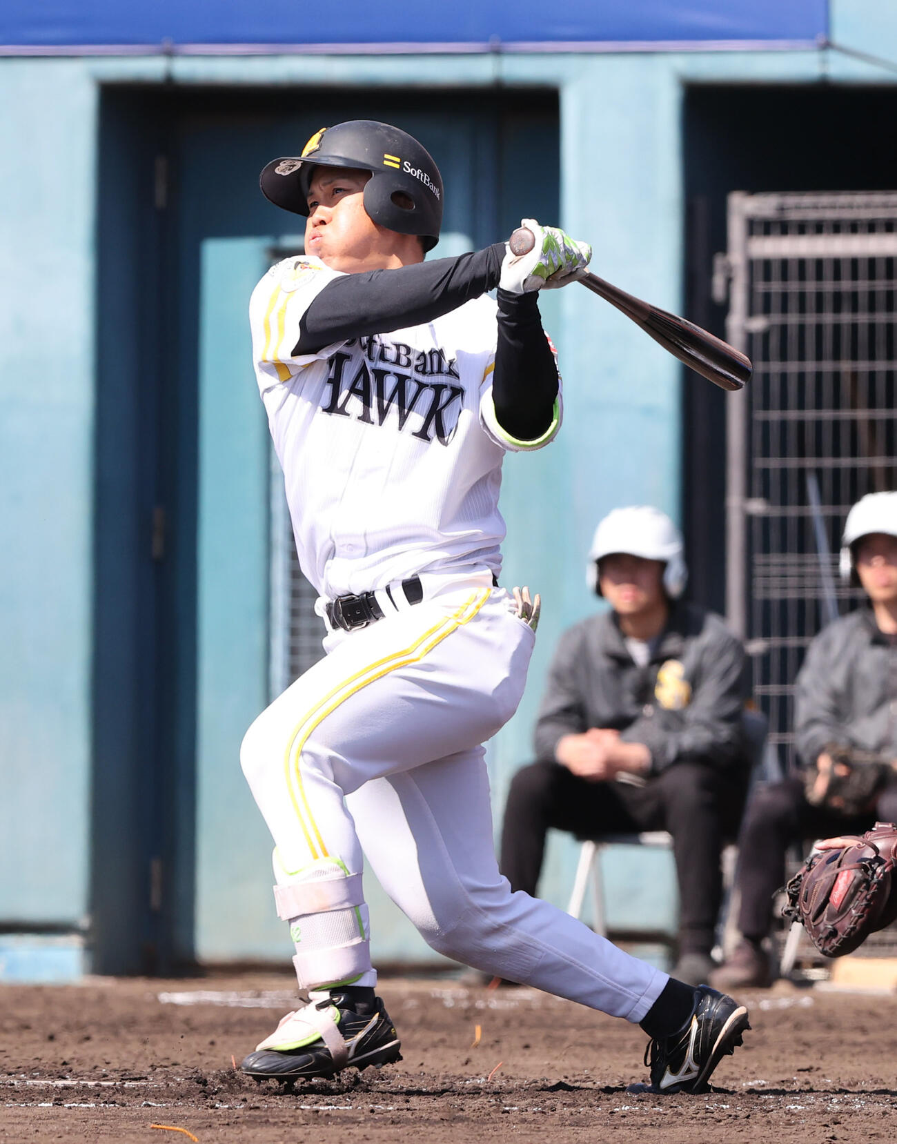 紅白戦　2回裏白1死一塁、海野は左越えに先制2点本塁打を放つ（撮影・梅根麻紀）