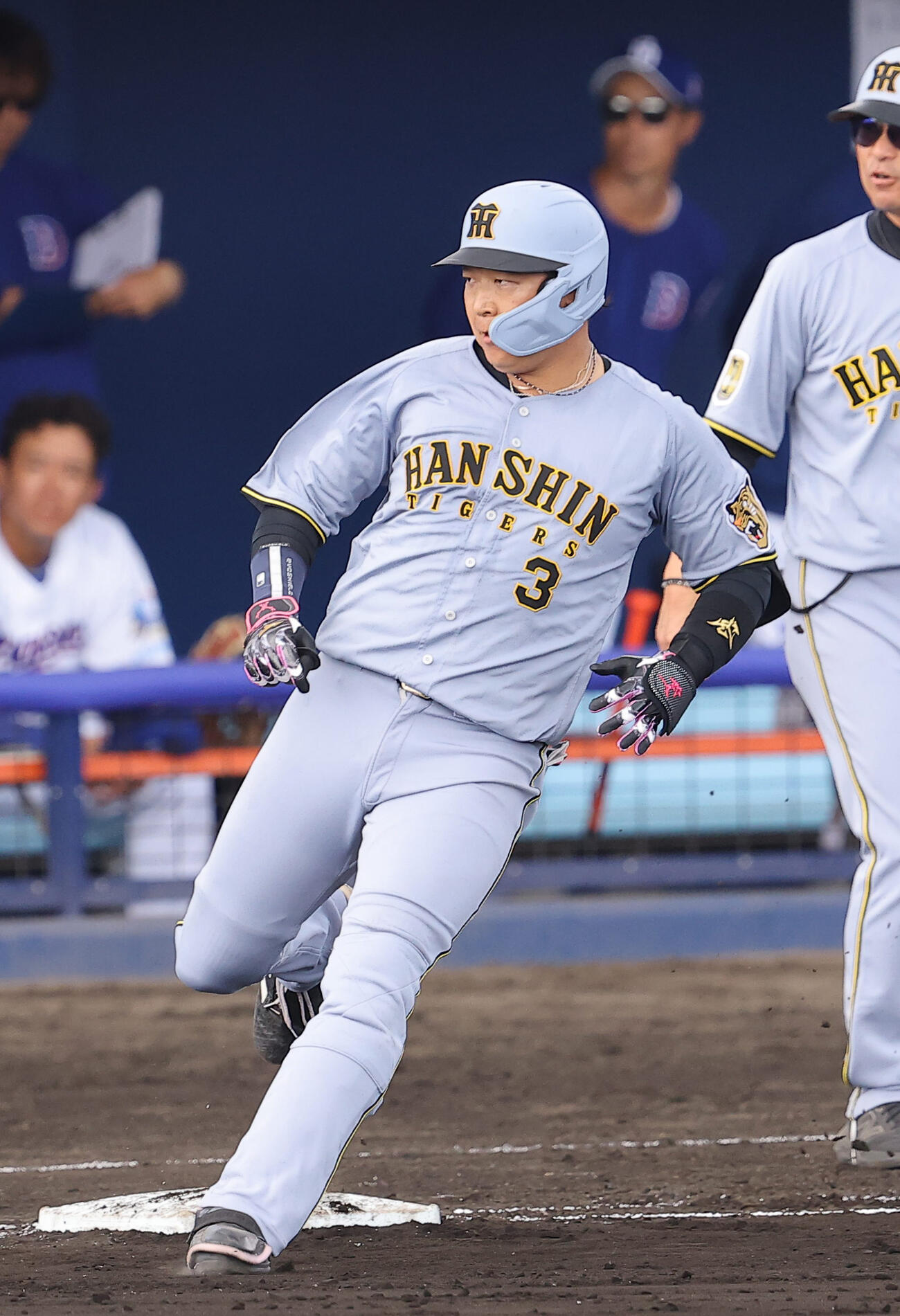 中日対阪神　4回表阪神1死、大山は安打を放つ（撮影・上田博志）