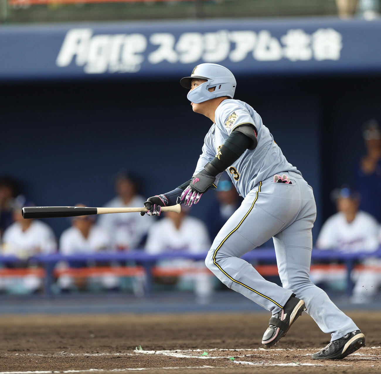 オープン戦　中日対阪神　6回表阪神2死、大山は中二塁打を放つ（撮影・上山淳一）