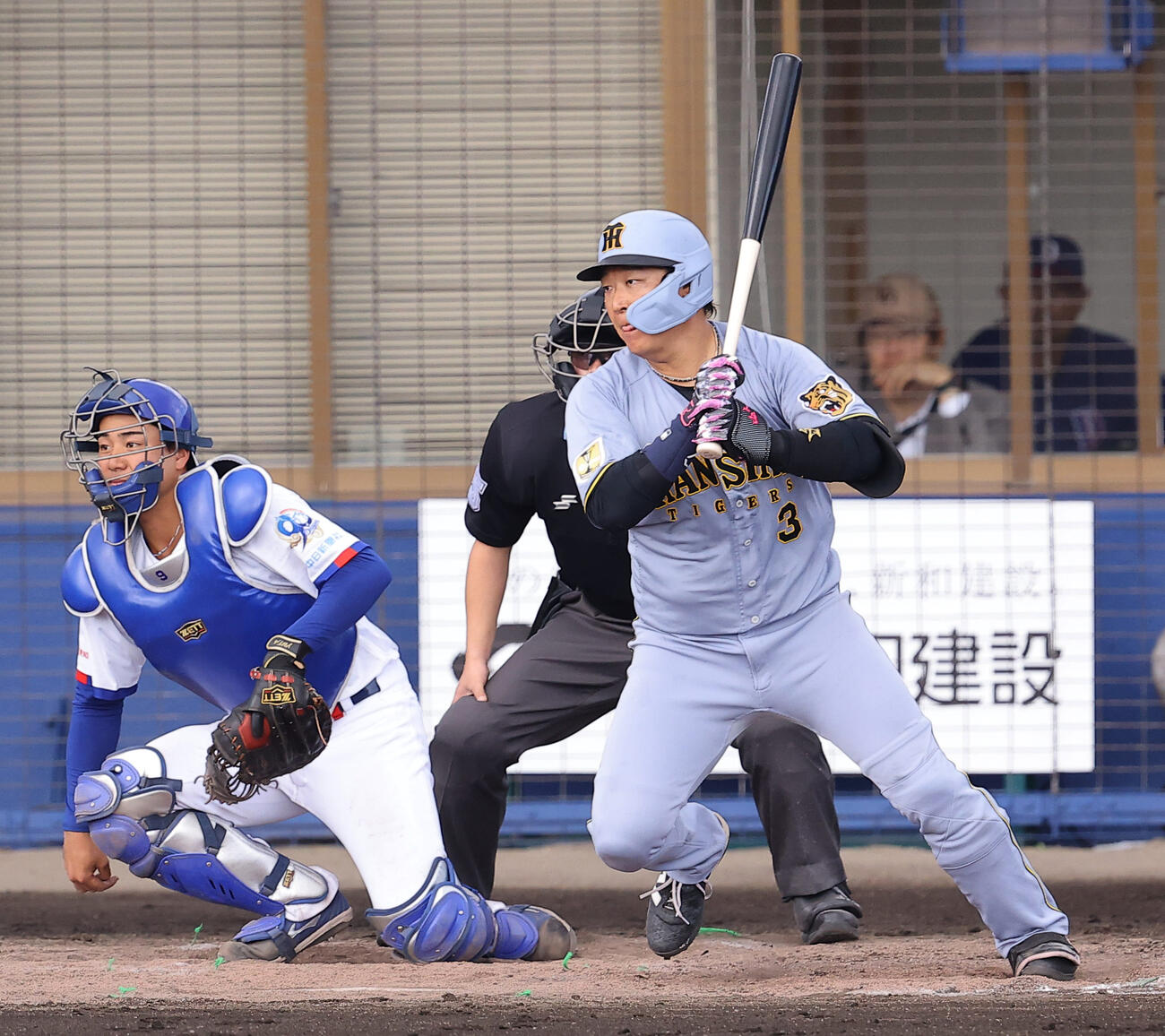 中日対阪神　4回表阪神1死、大山は安打を放つ（撮影・上田博志）