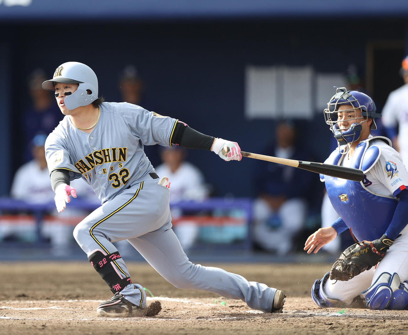 オープン戦　中日対阪神　6回表阪神2死二塁、浜田は同点の左前適時打を放つ（撮影・上山淳一）