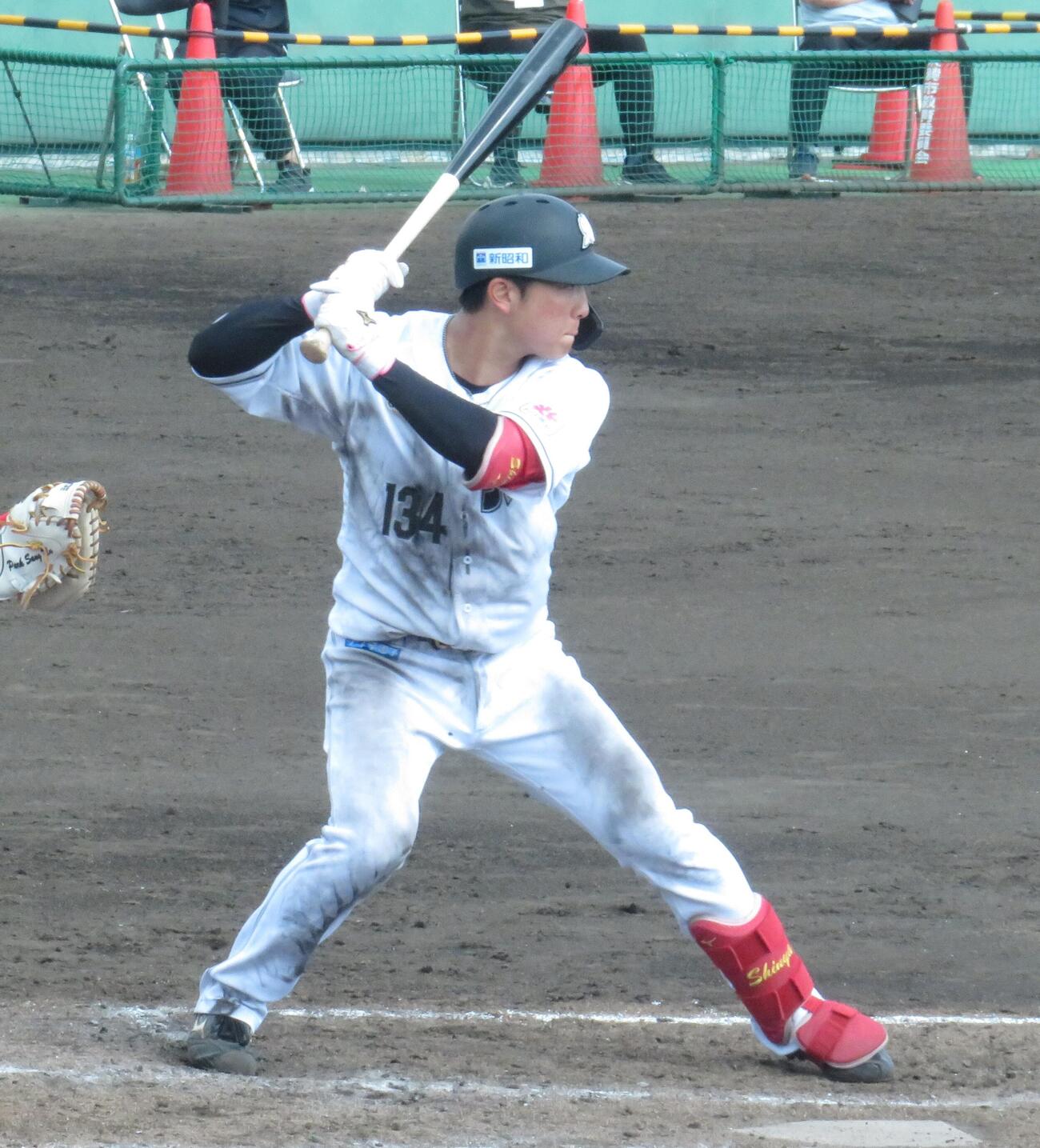 ハンファイーグルスとの練習試合で4安打3打点の活躍を見せた松石（撮影・星夏穂）