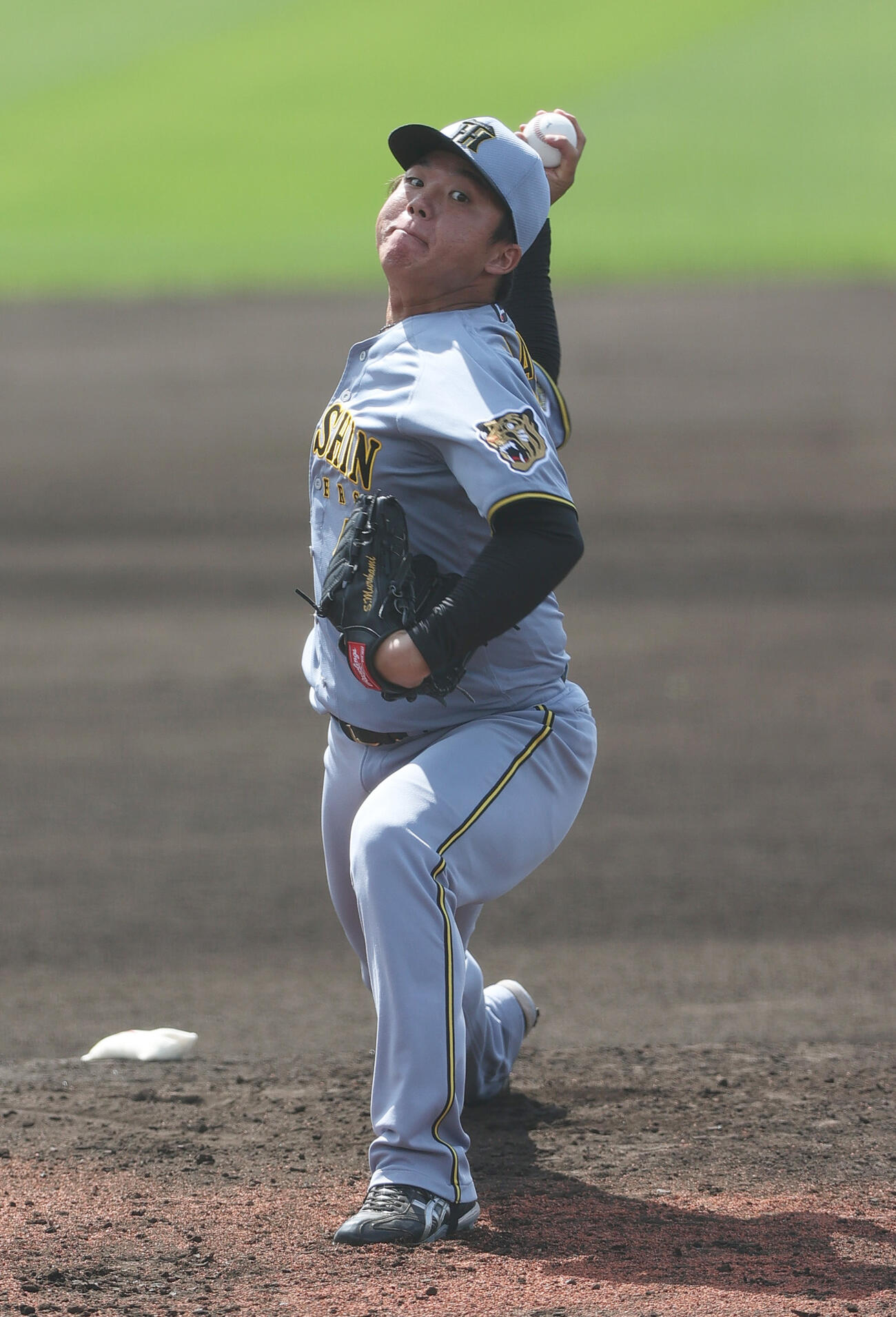 ヤクルト対阪神　阪神先発の村上（撮影・上山淳一）