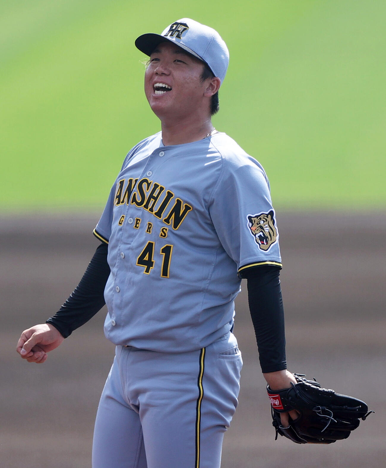 ヤクルト対阪神　阪神先発の村上はマウンドで声を出す（撮影・上山淳一）