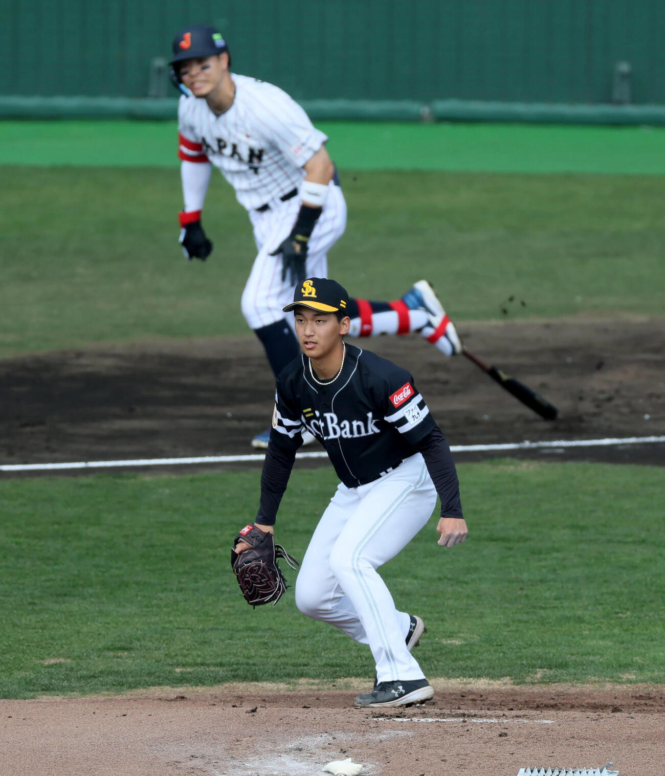 日本対ソフトバンク　1回裏日本無死満塁、前田は佐藤に適時内野安打を許して失点する（撮影・加藤哉）