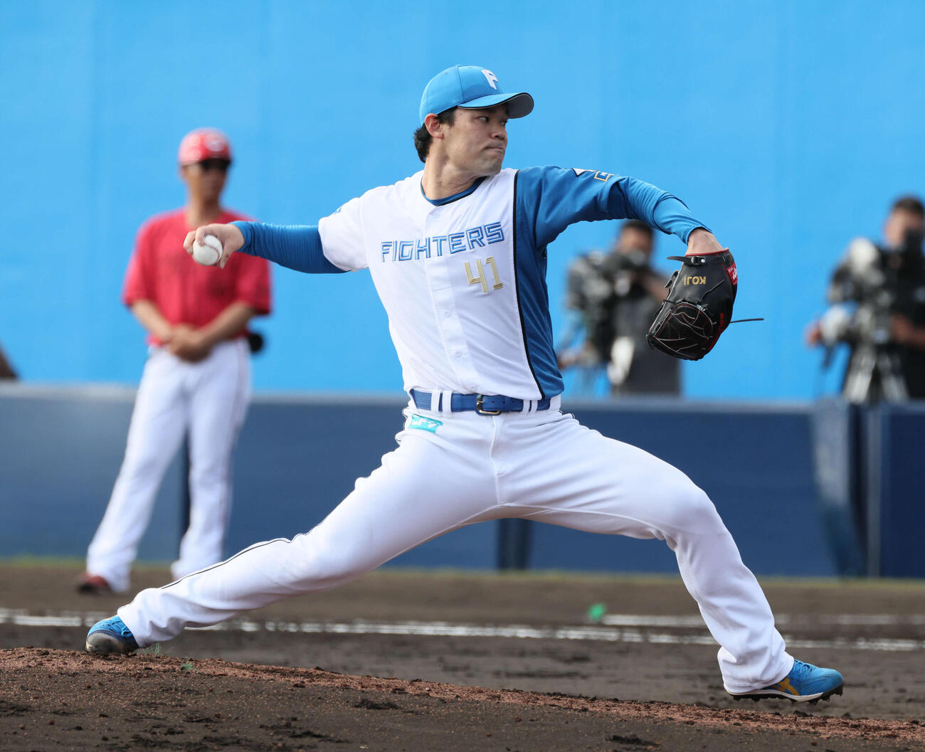 日本ハム対広島　6回表広島、日本ハム4番手の福谷（撮影・加藤孝規）