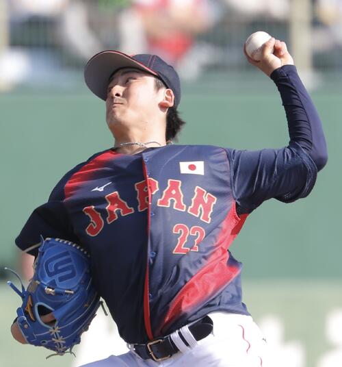 日本対ソフトバンク 2回裏、2番手で登板する隅田(撮影・河田真司)